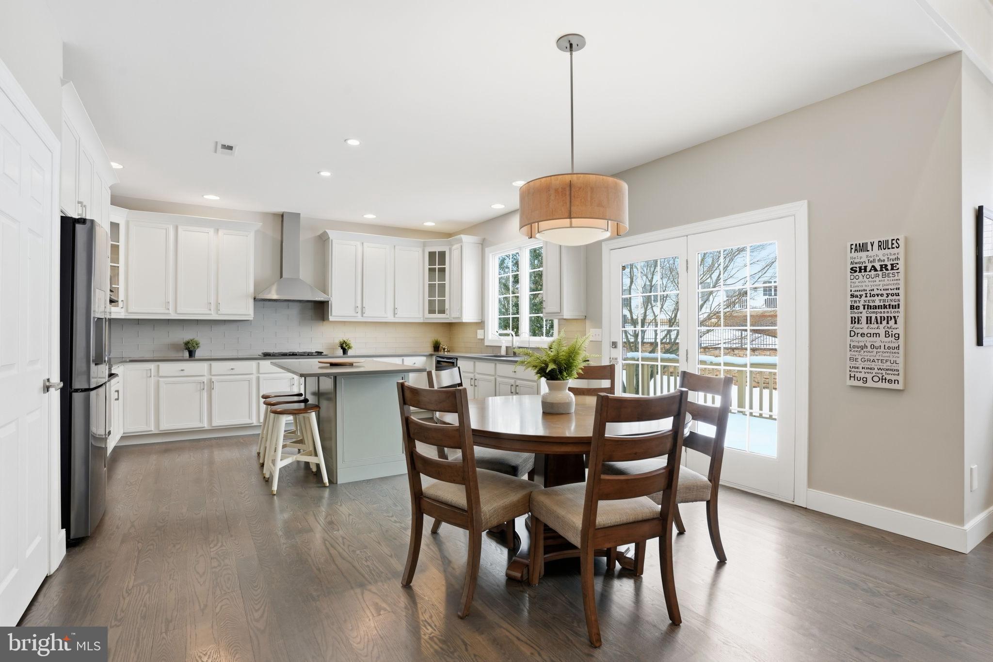 OVERLOOK AT NEWTOWN - Residential