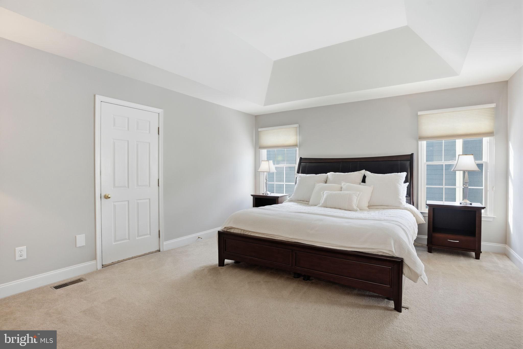 OVERLOOK AT NEWTOWN - Residential