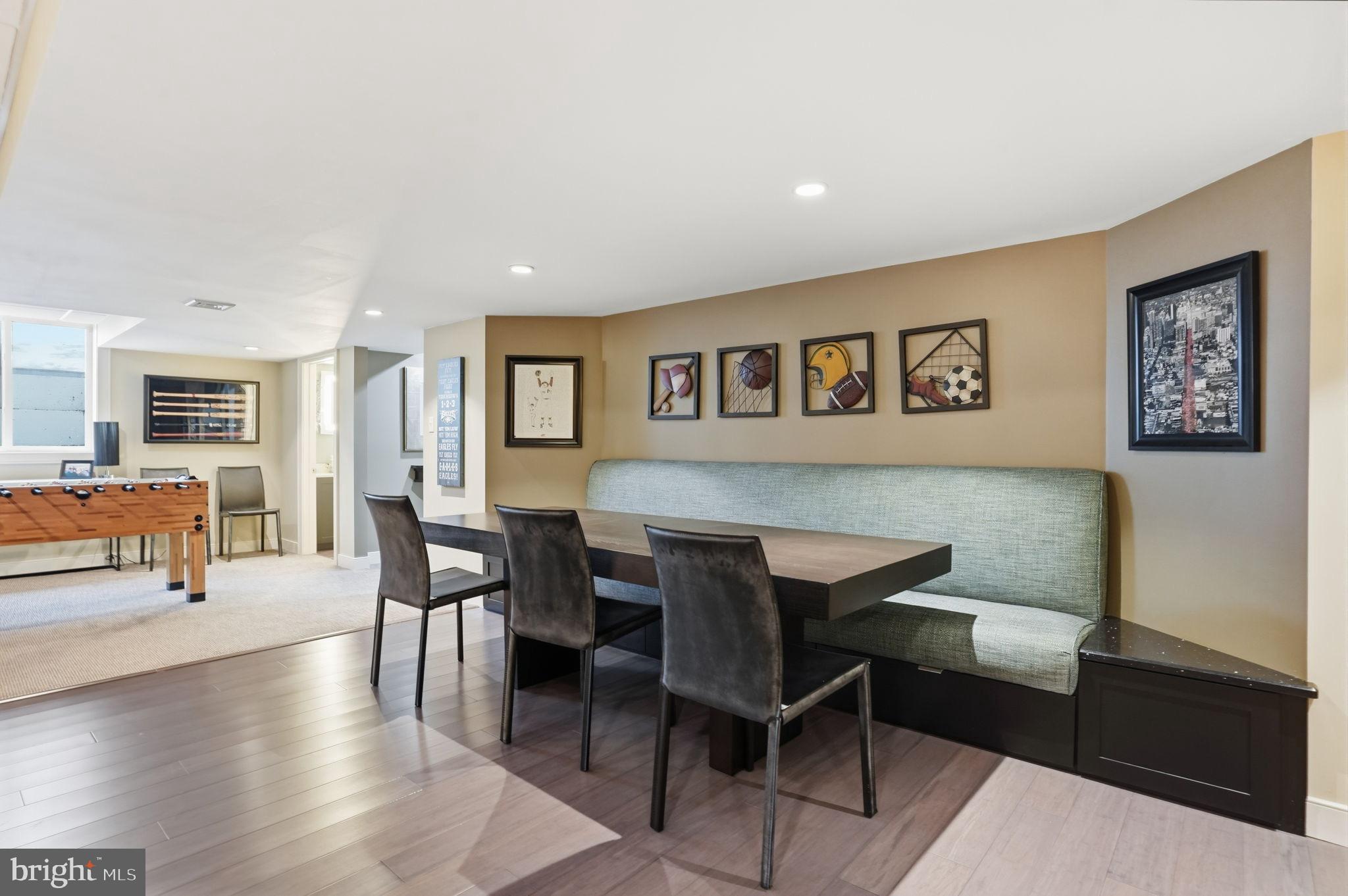 OVERLOOK AT NEWTOWN - Residential