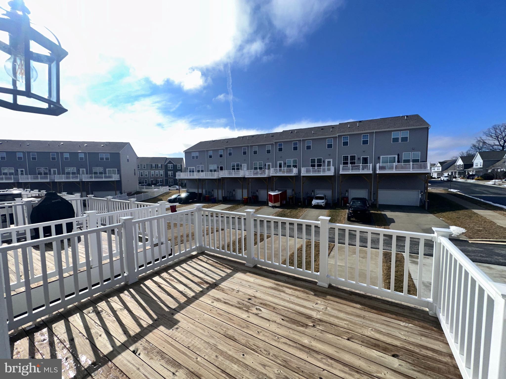 PRESIDENTS POINTE - Residential Lease