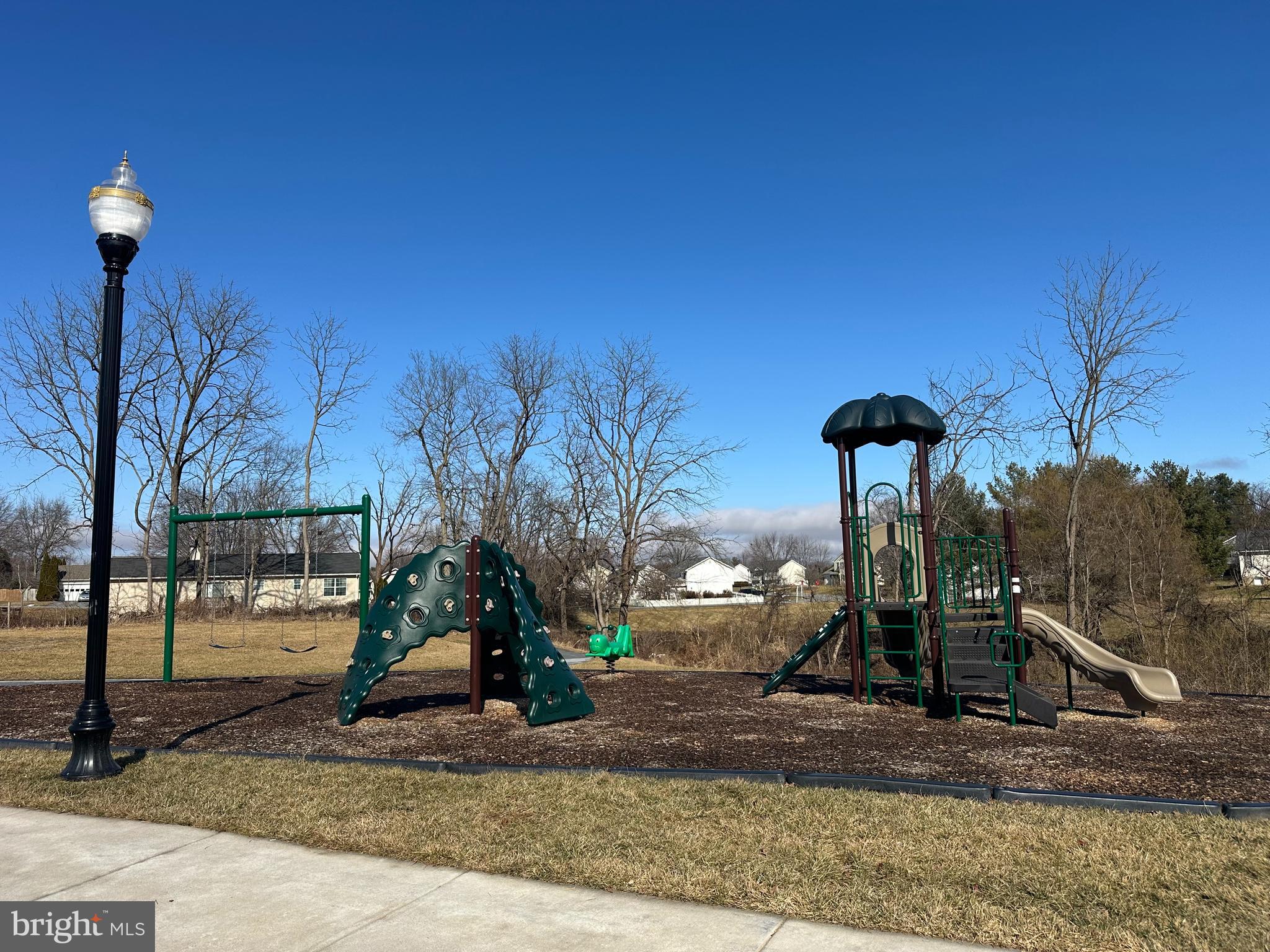 PRESIDENTS POINTE - Residential Lease