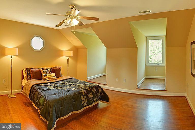 THUMB RUN MT EST - Residential