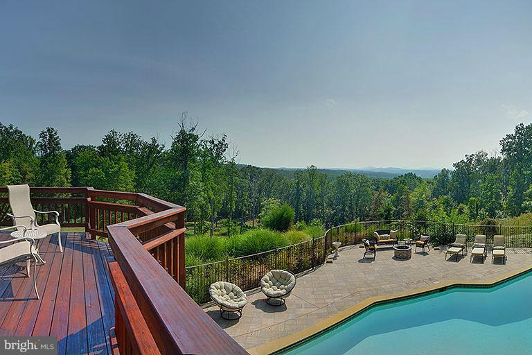 THUMB RUN MT EST - Residential