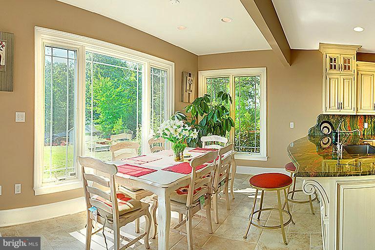 THUMB RUN MT EST - Residential