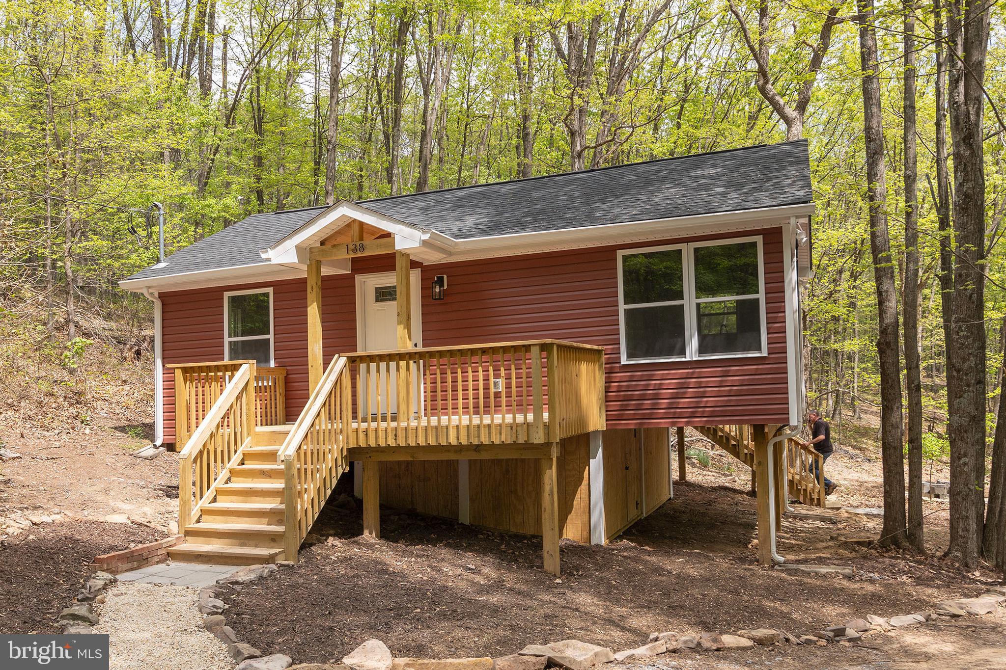 MOUNTAIN VIEW ESTATES - Residential