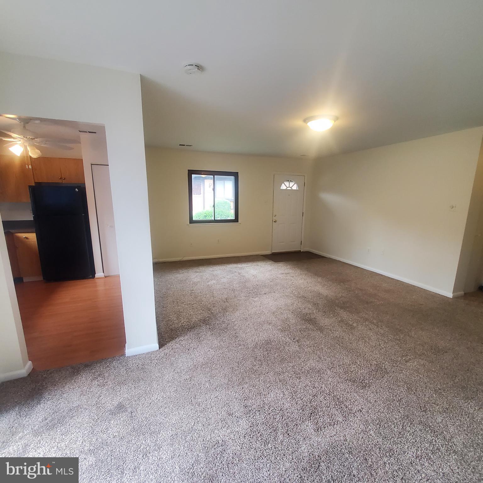 PINEWOOD PARK - Residential Lease