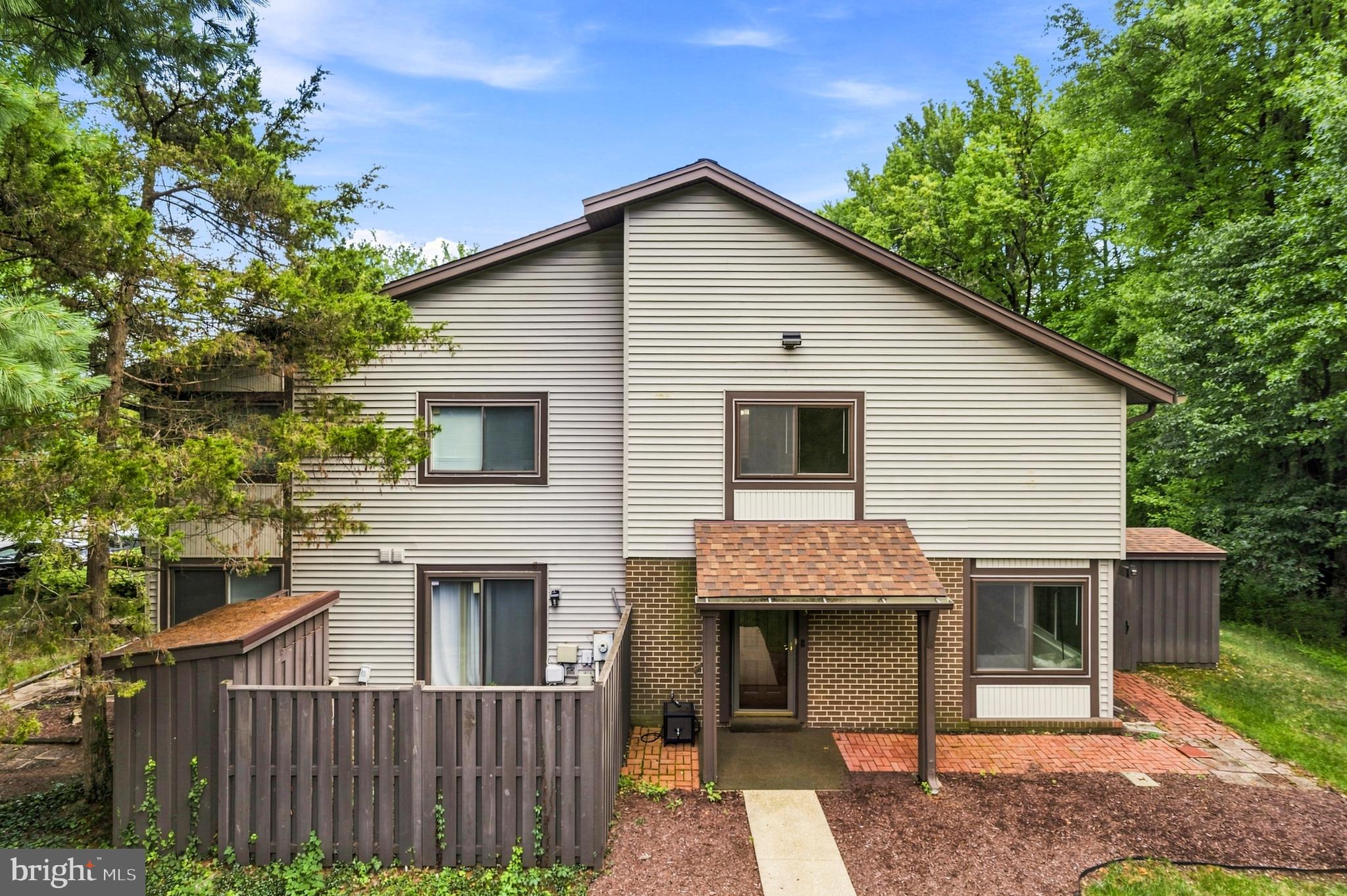 33 CABLE HOLLOW WAY 49-1