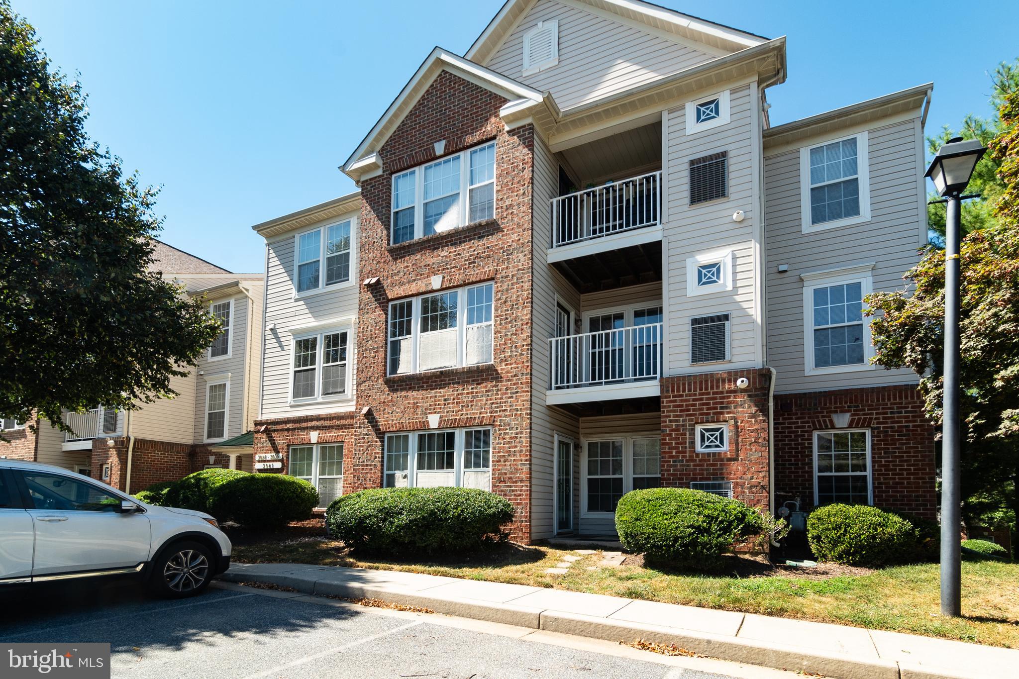 BUCKINGHAM CONDOMINIUMS - Residential