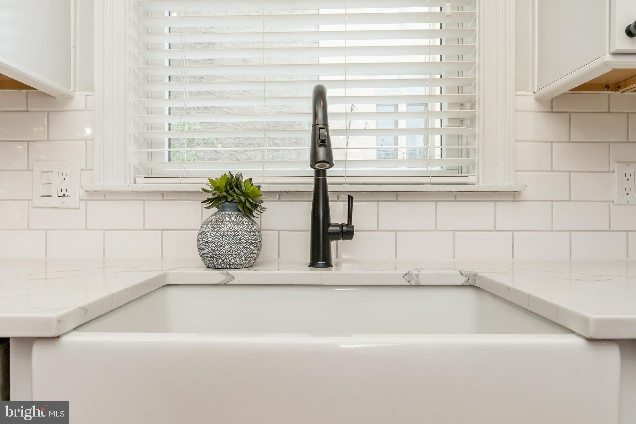 FAIRMOUNT - Residential