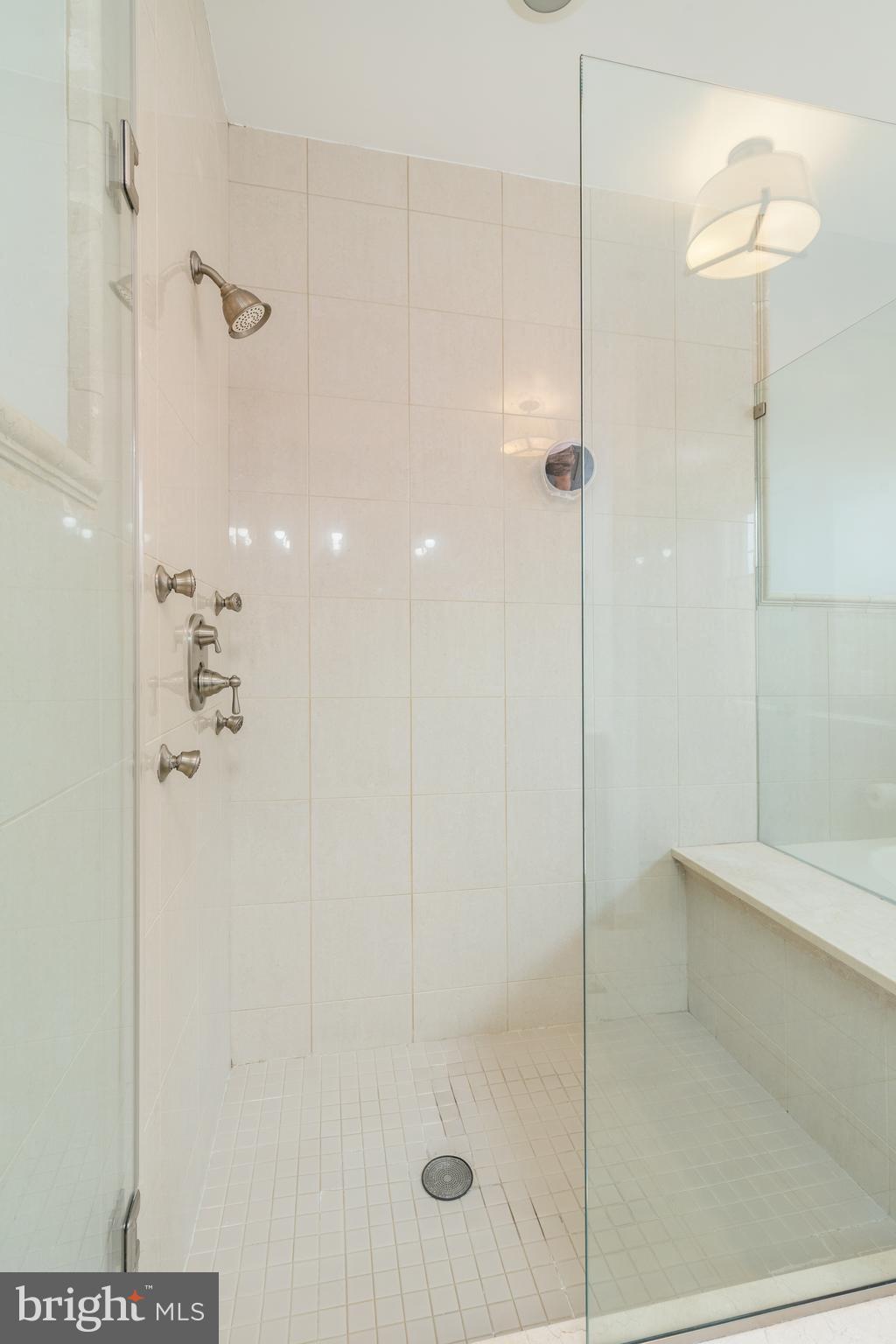 FAIRMOUNT - Residential