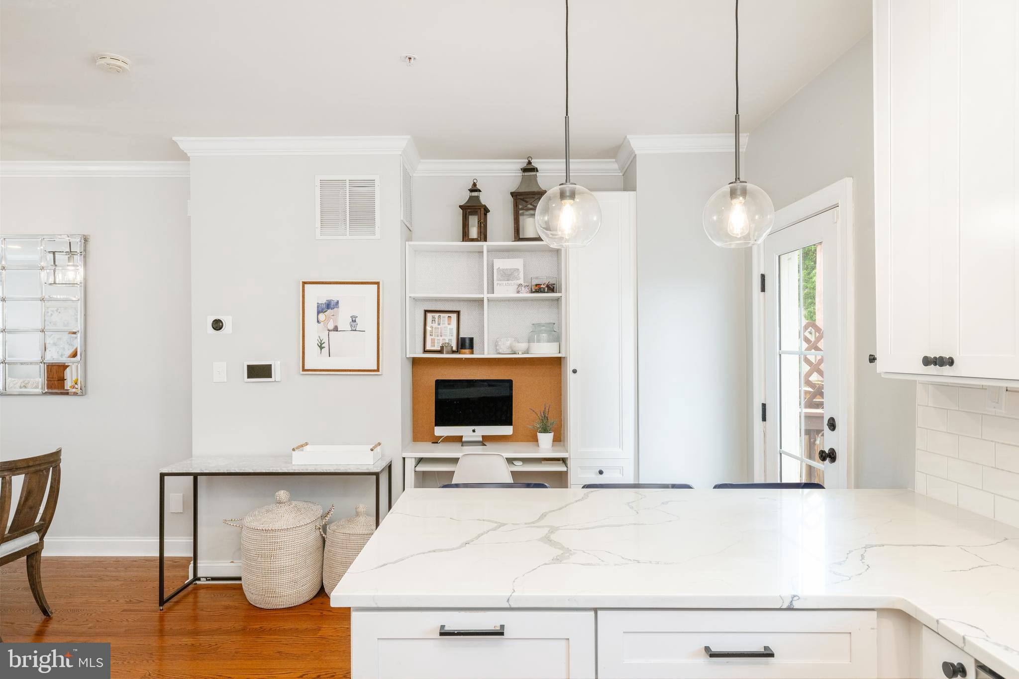 FAIRMOUNT - Residential