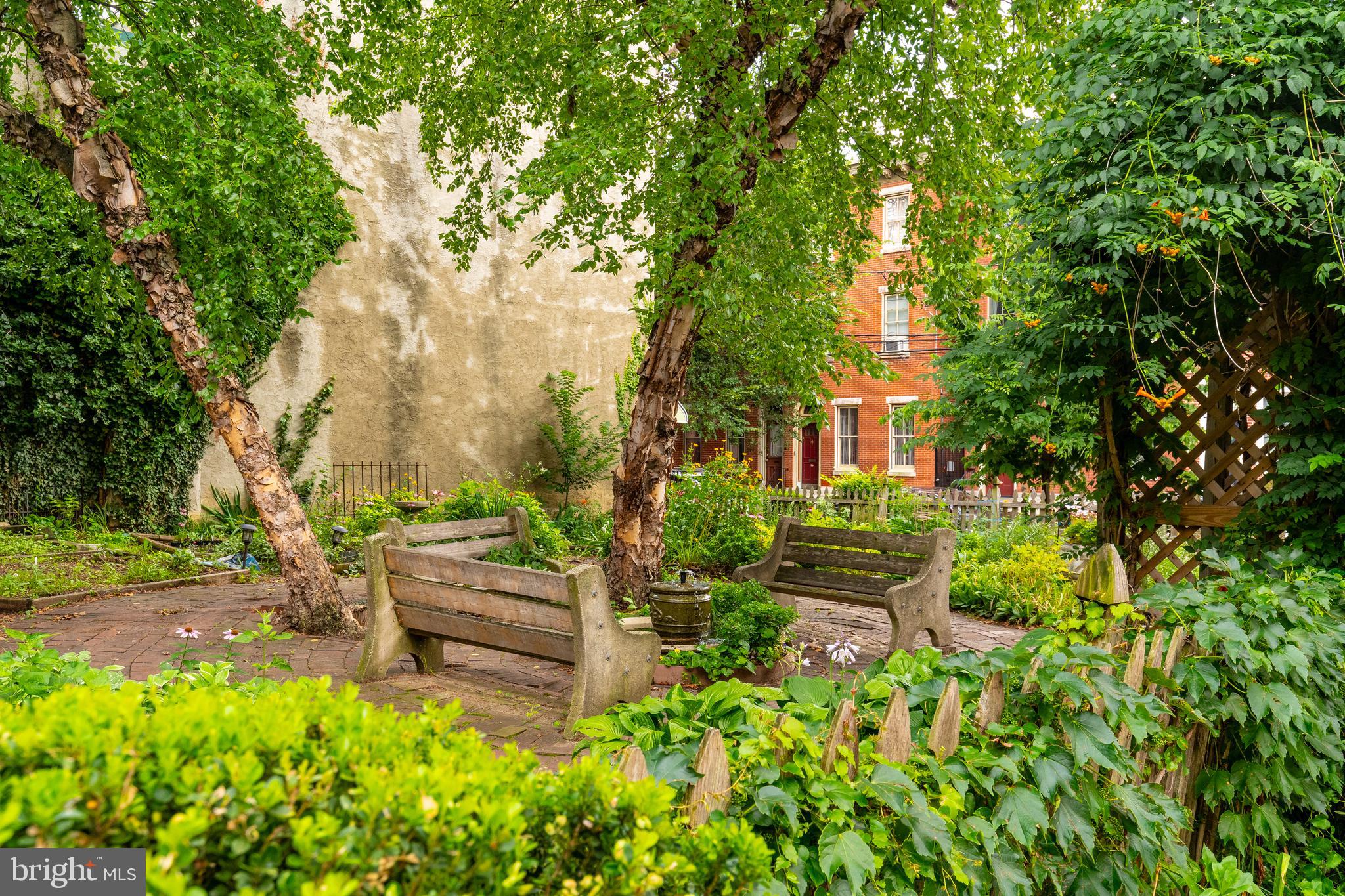 FAIRMOUNT - Residential