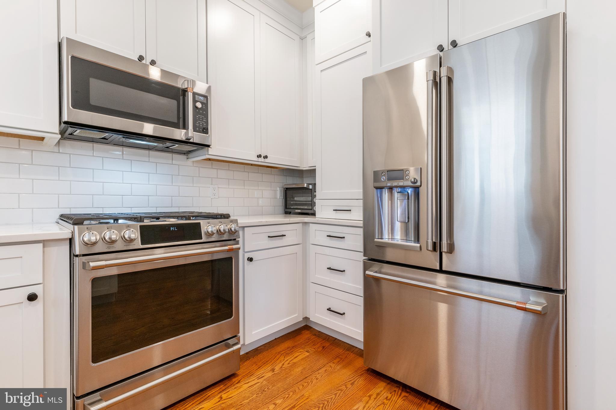 FAIRMOUNT - Residential