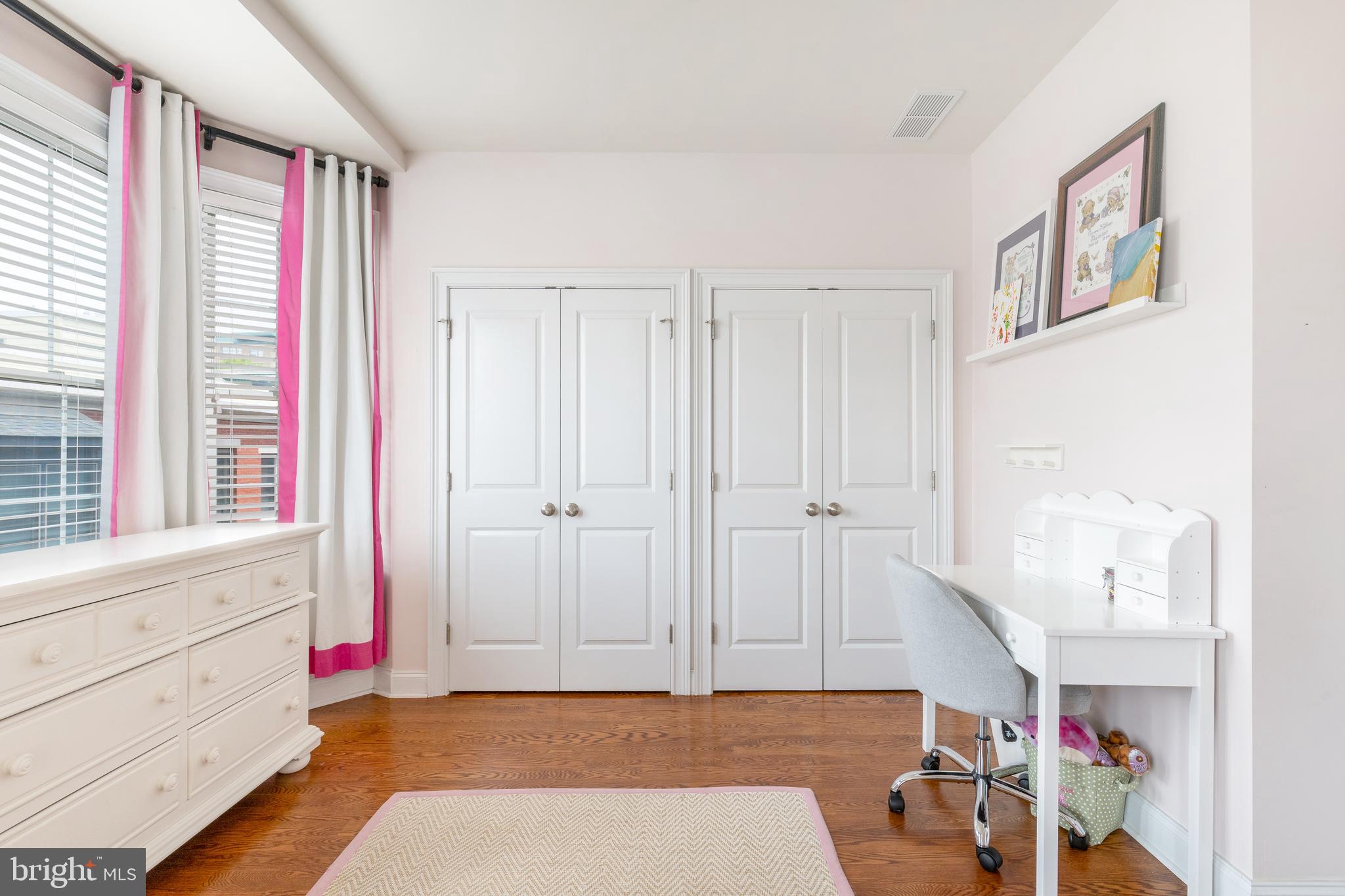 FAIRMOUNT - Residential