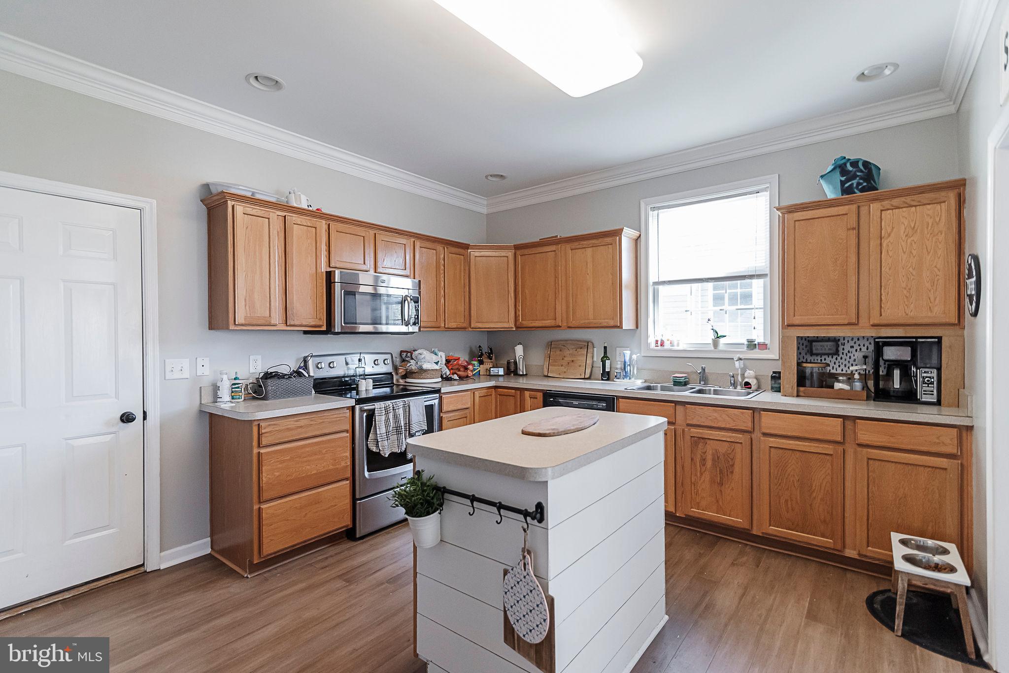 CRESTFIELD - Residential