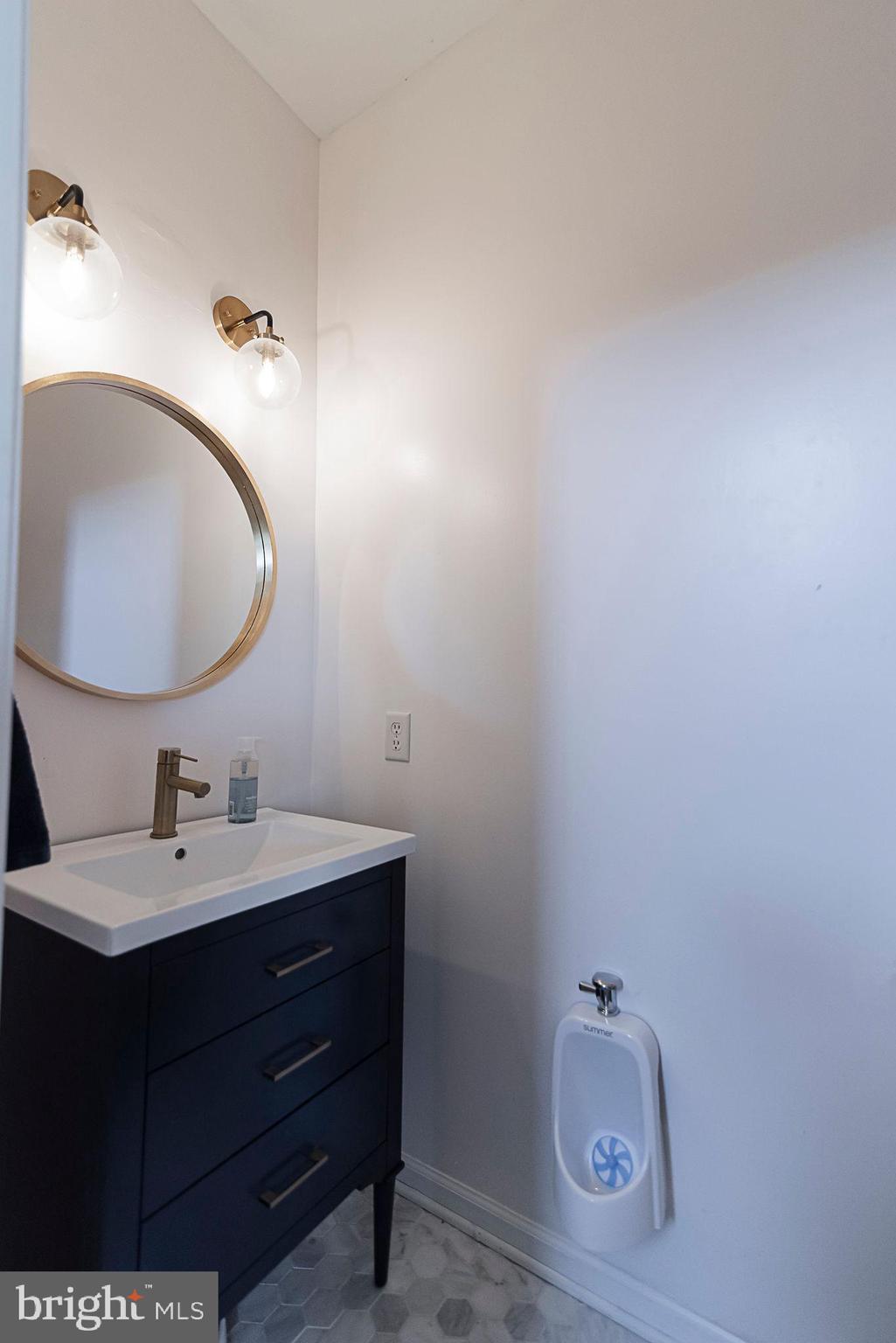 CRESTFIELD - Residential