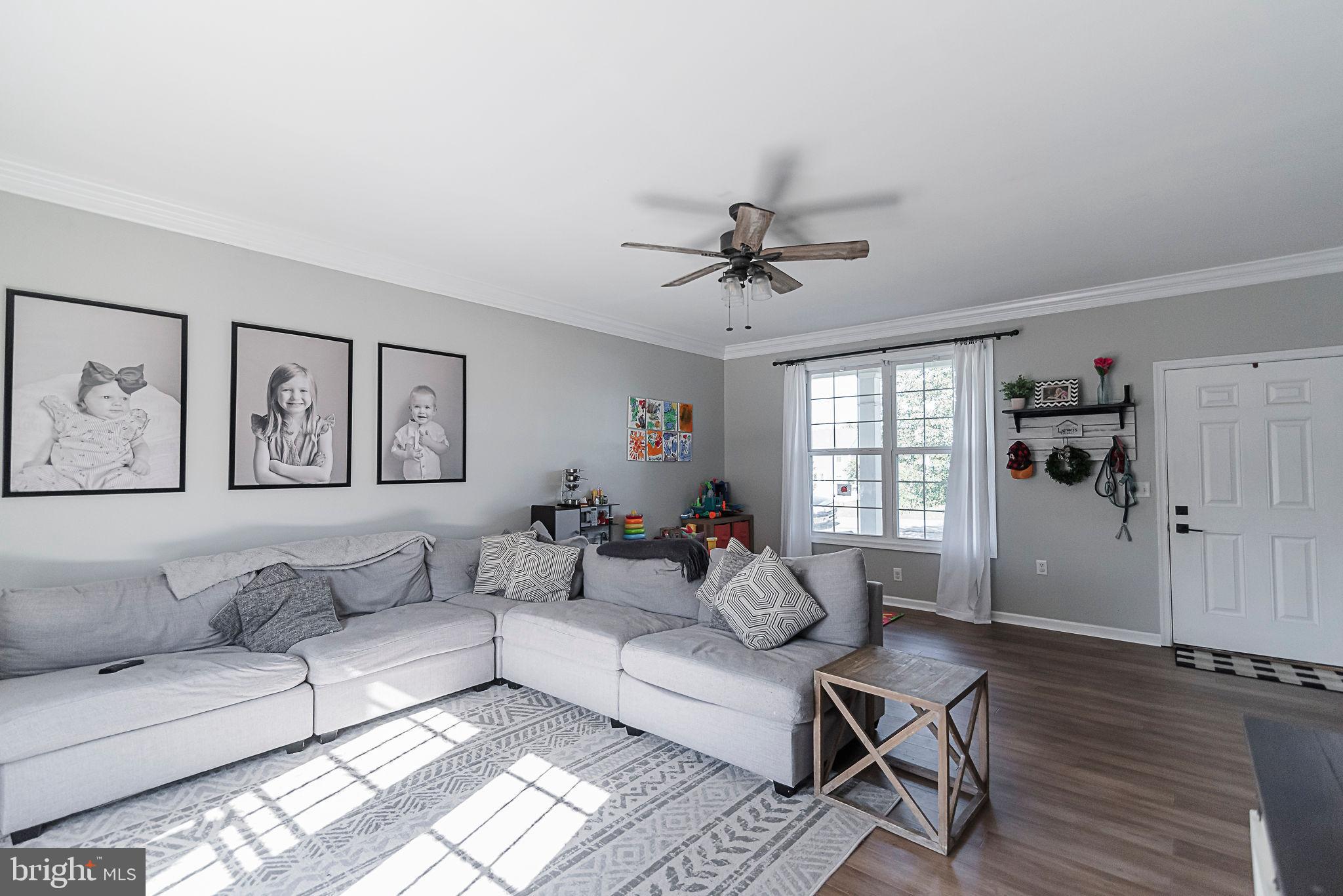 CRESTFIELD - Residential