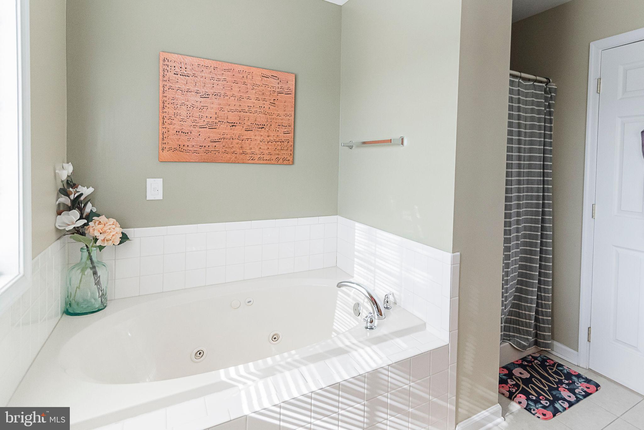 CRESTFIELD - Residential