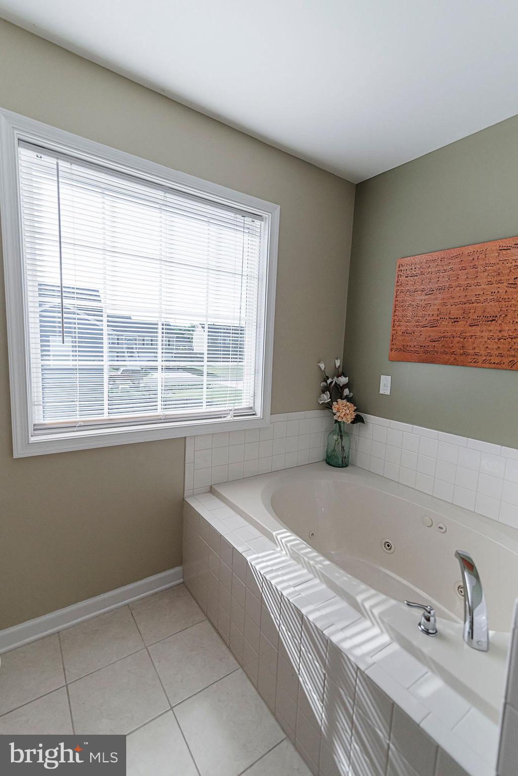 CRESTFIELD - Residential