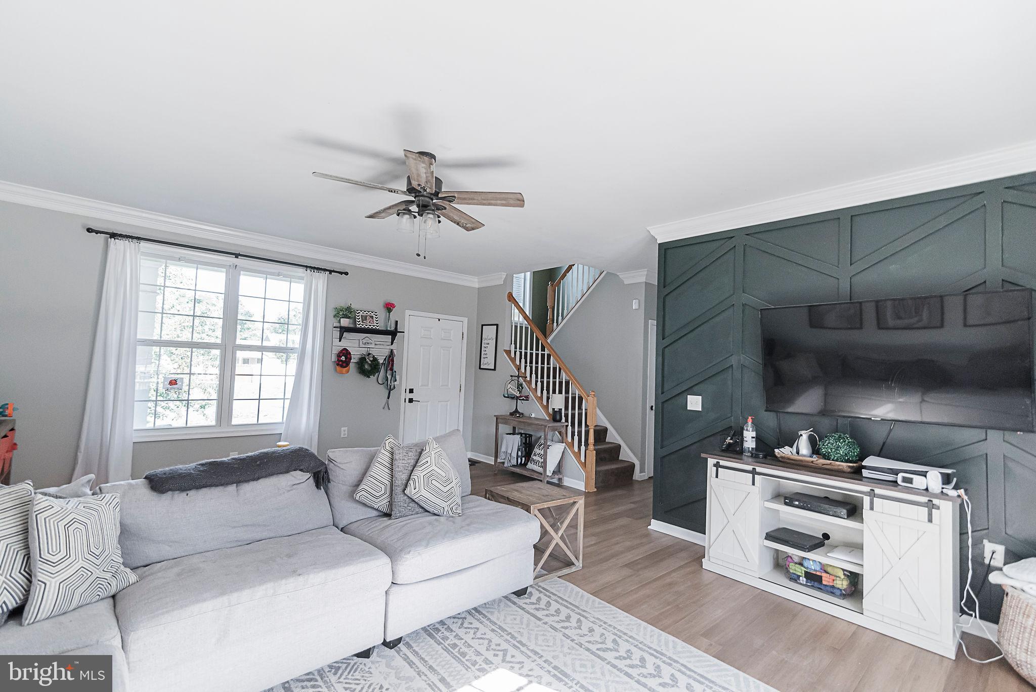 CRESTFIELD - Residential