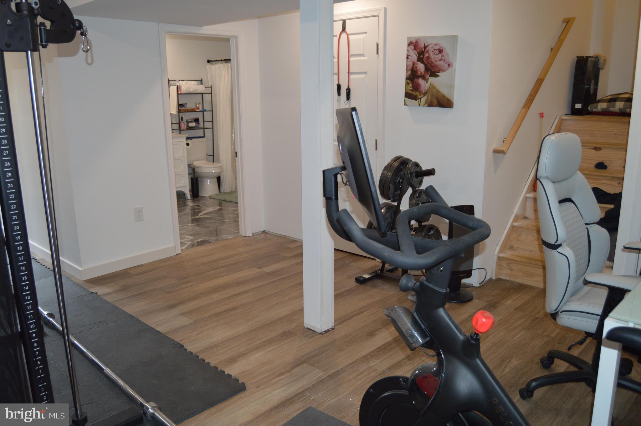 CRESTFIELD - Residential