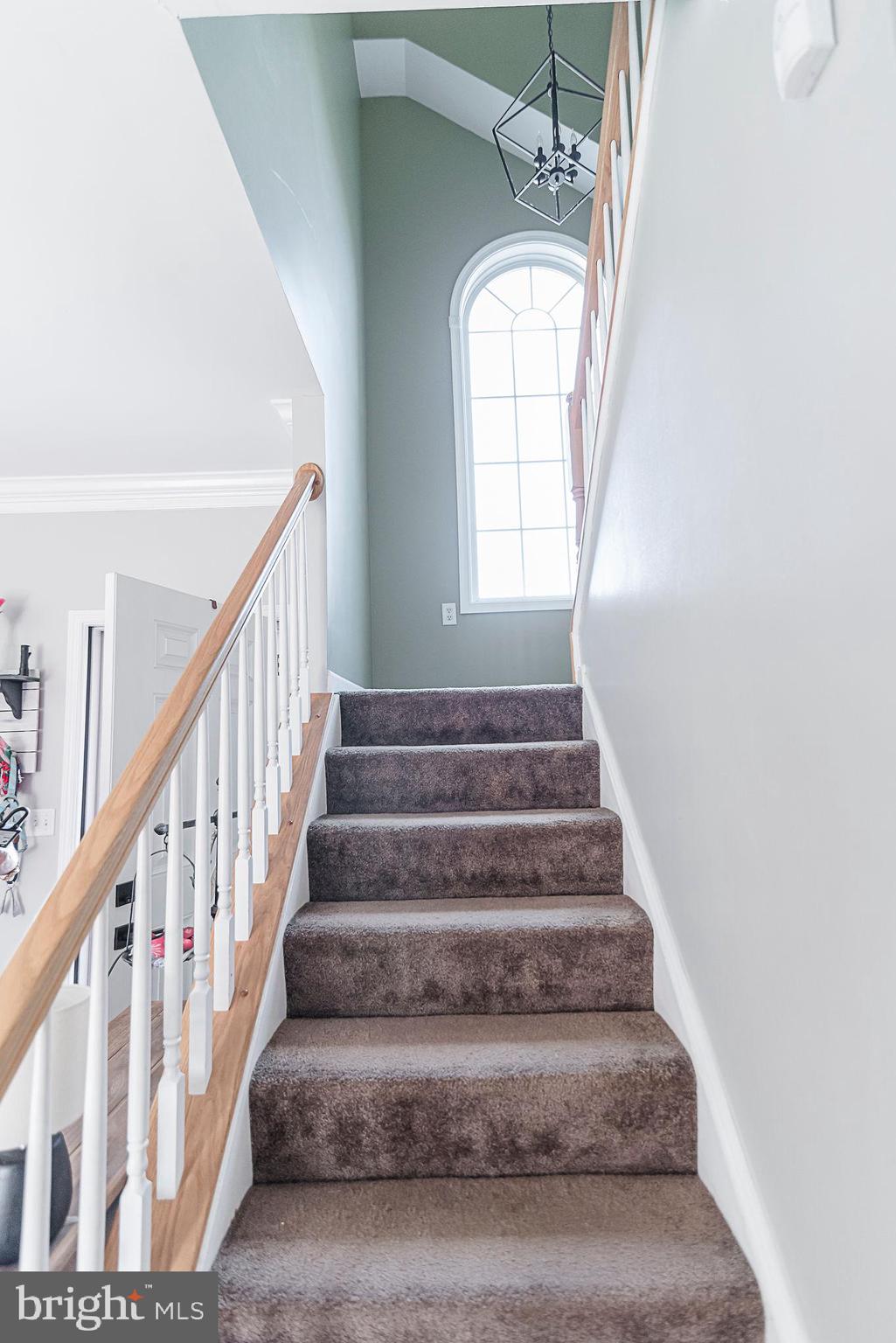 CRESTFIELD - Residential