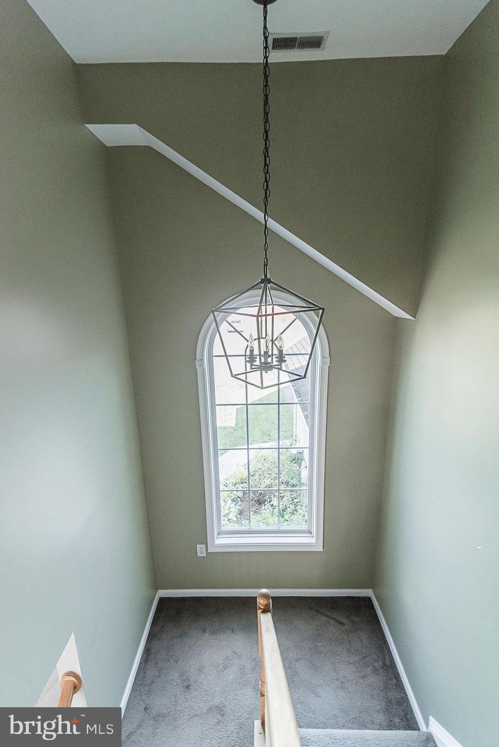 CRESTFIELD - Residential