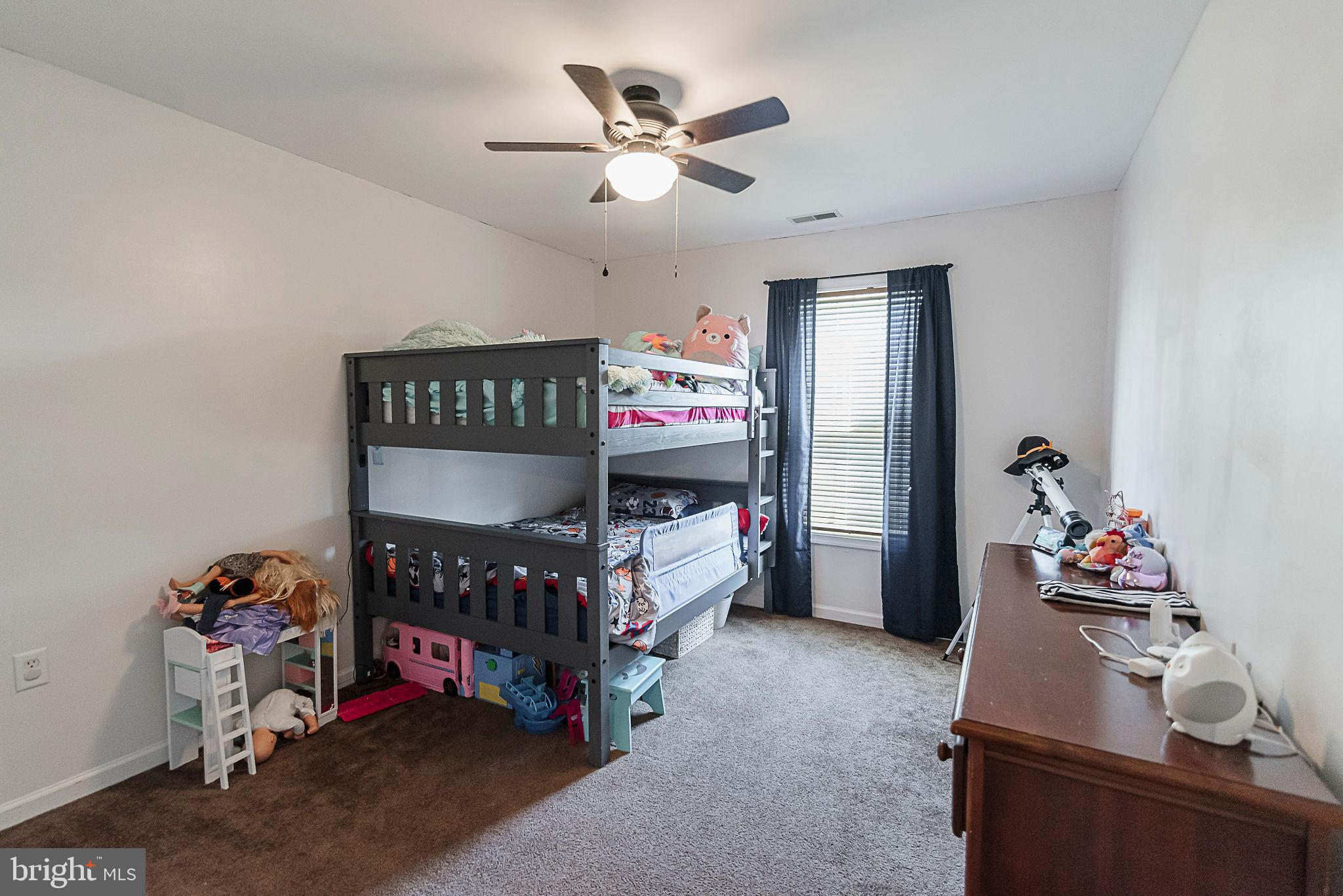 CRESTFIELD - Residential