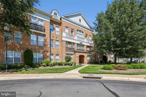 Condo For Sale - 8600 Liberty Trl Trl #204<br/> MANASSAS, VA 20110