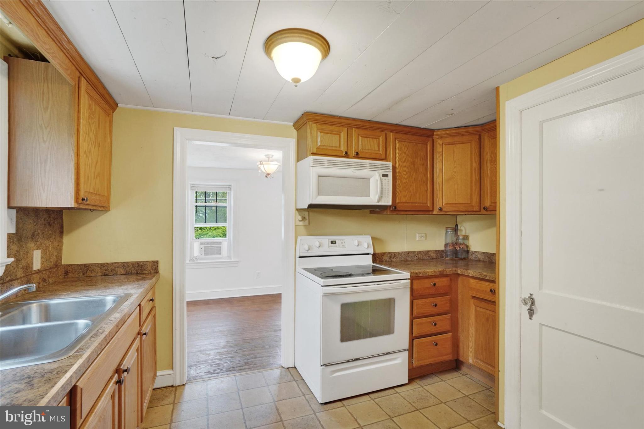 YORK NEW SALEM - Residential