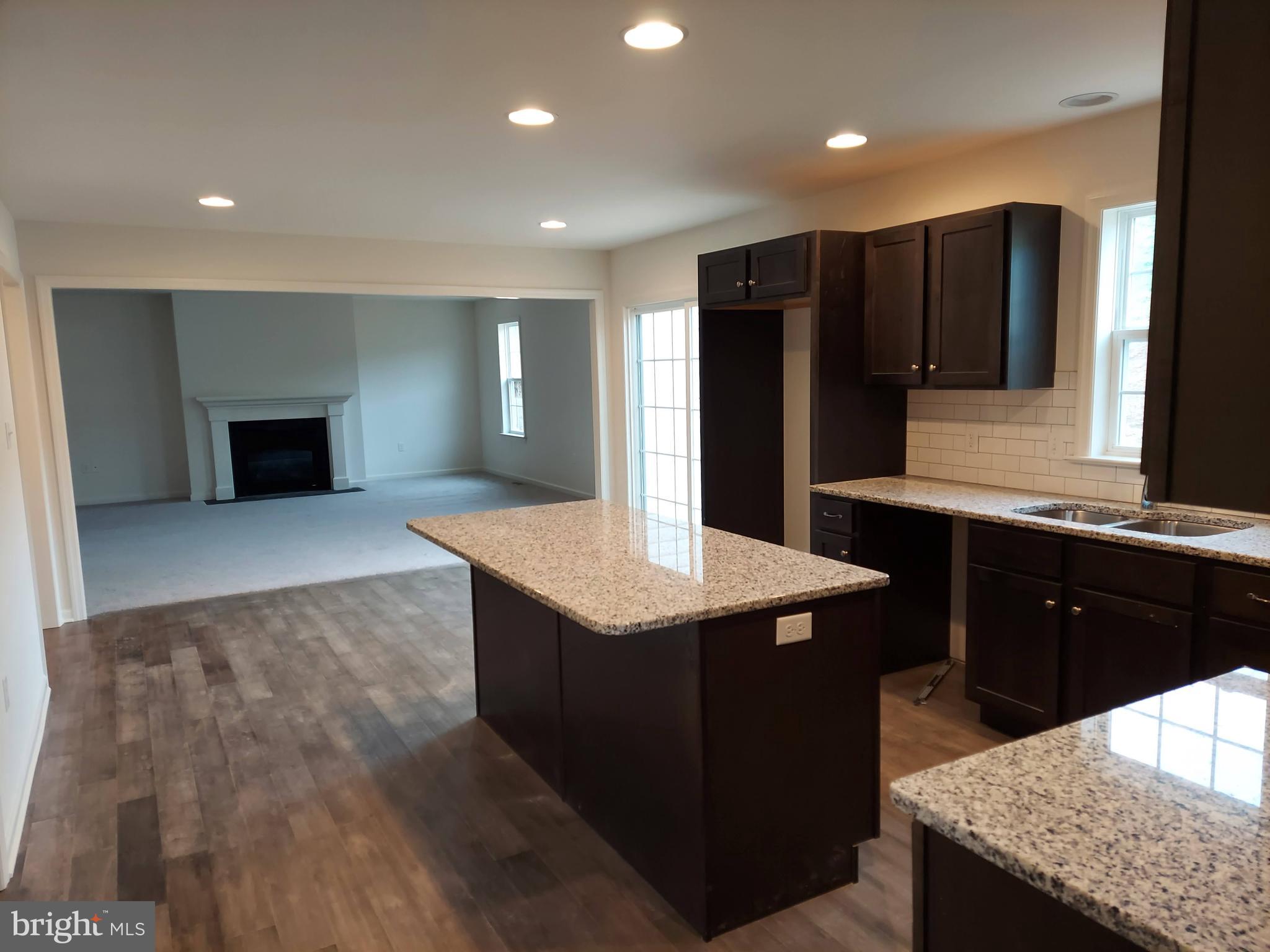 EAGLES VIEW - Residential