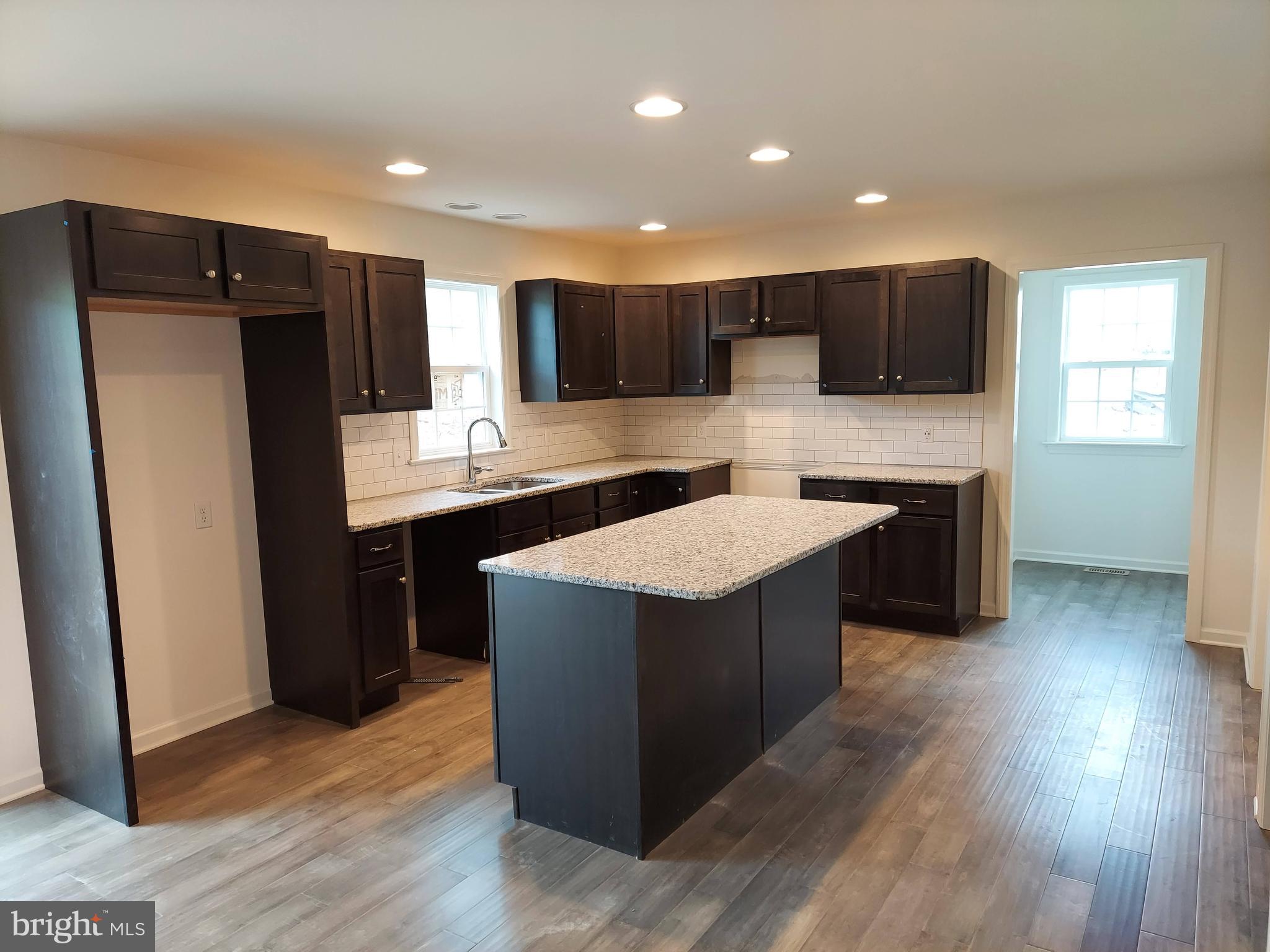 EAGLES VIEW - Residential