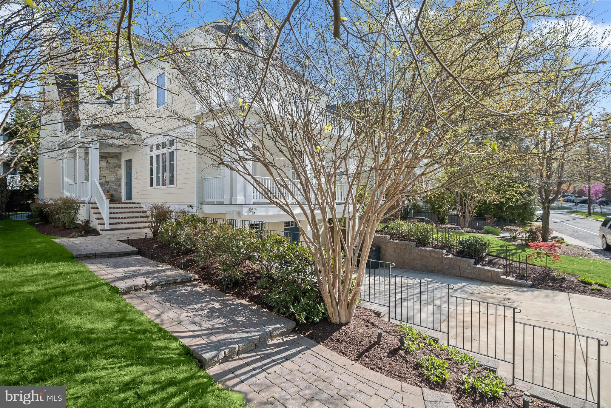 BRADLEY HILLS - Residential