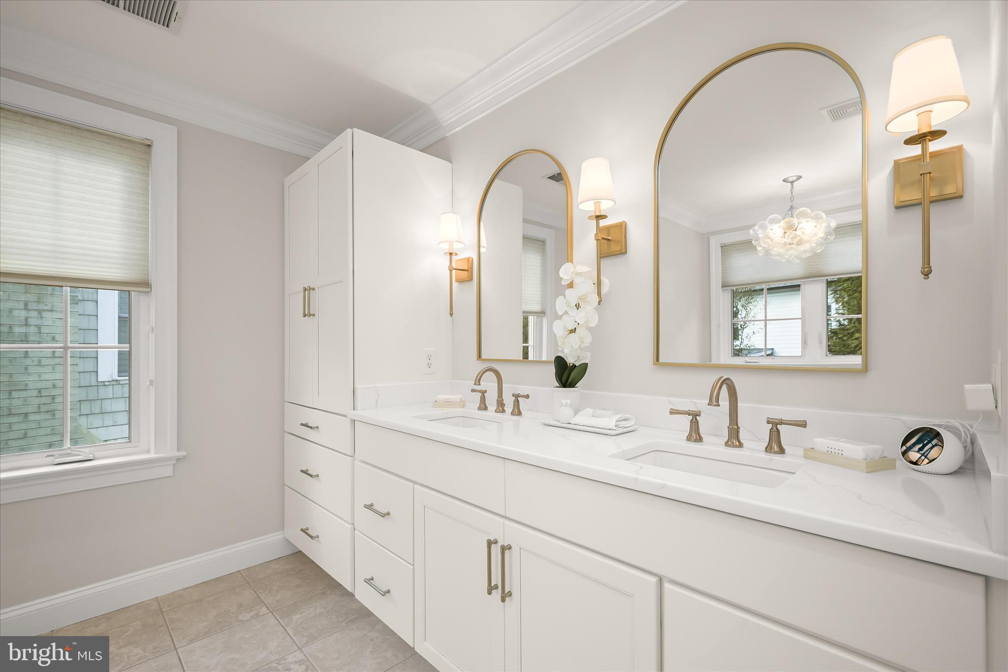 BRADLEY HILLS - Residential