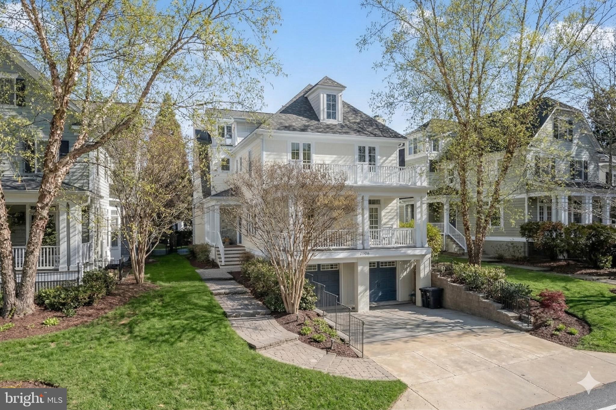 BRADLEY HILLS - Residential