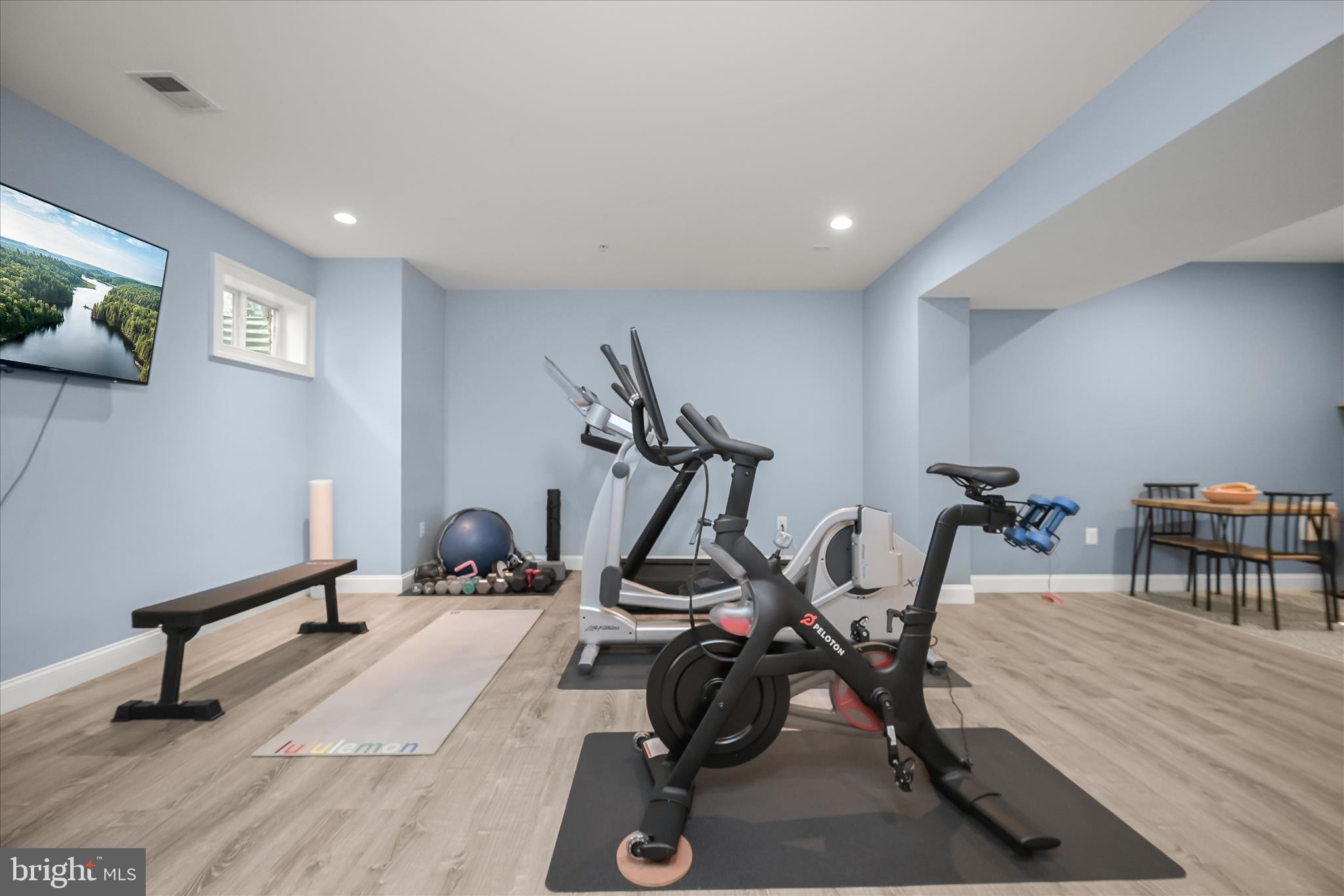 BRADLEY HILLS - Residential