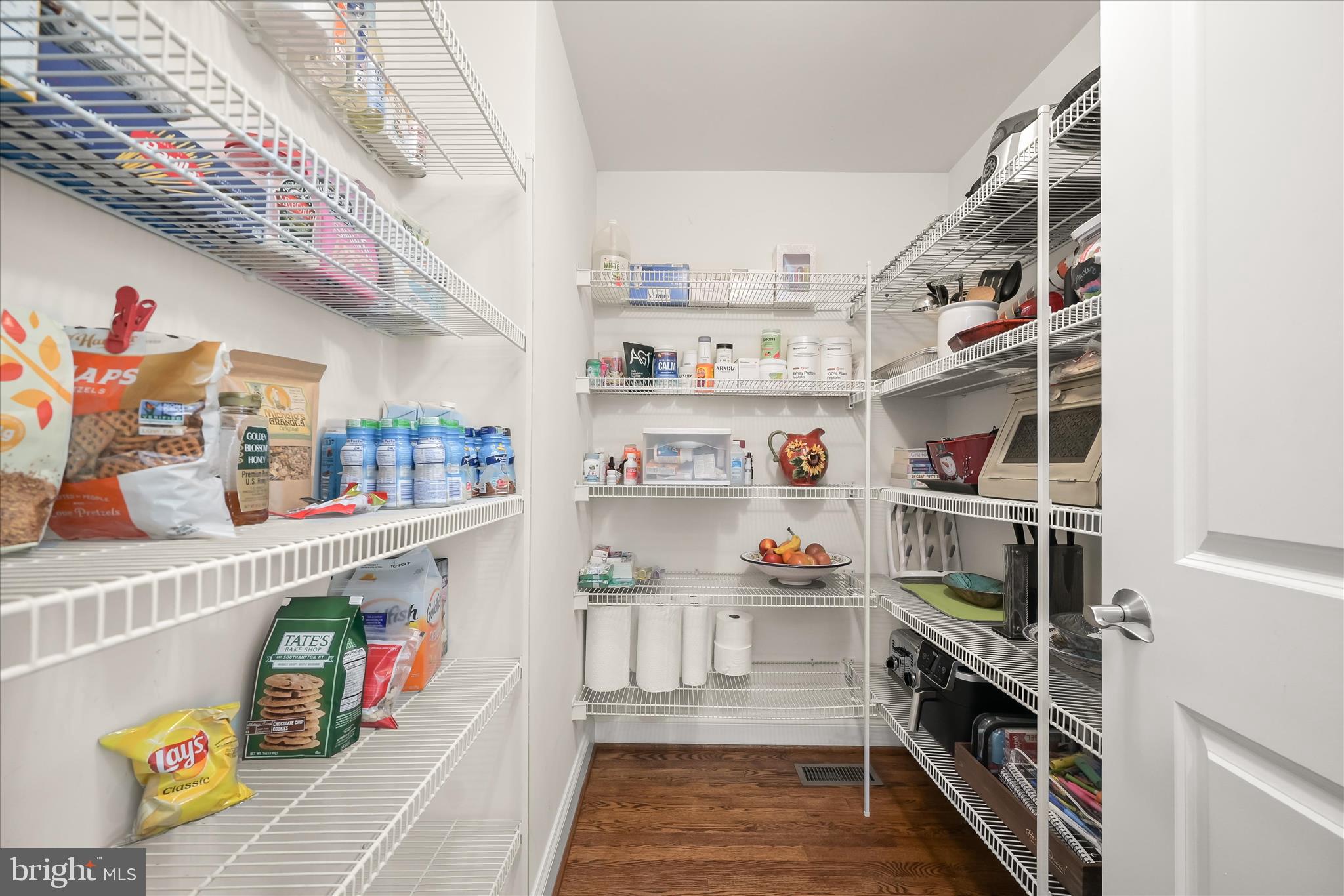 BRADLEY HILLS - Residential