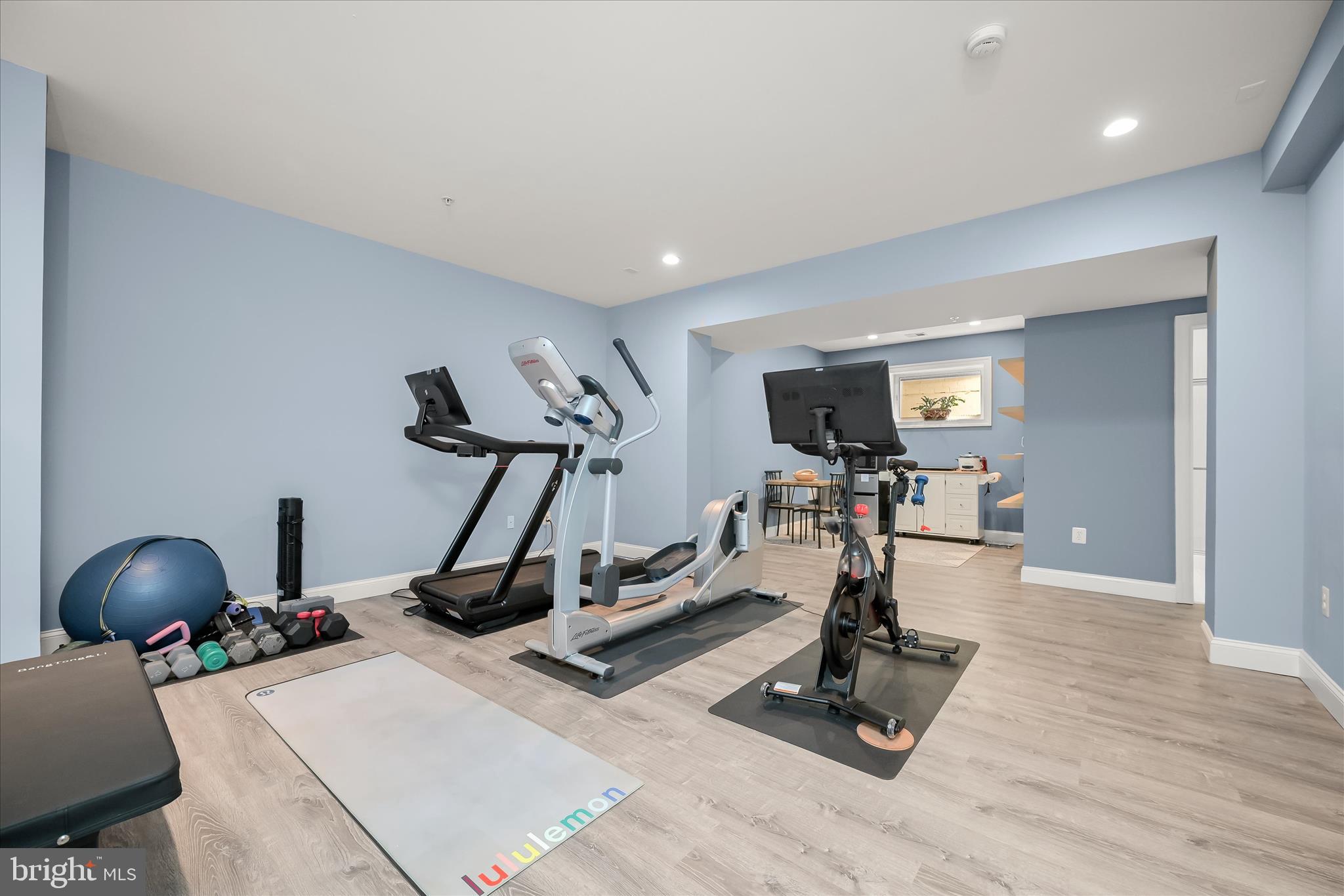 BRADLEY HILLS - Residential