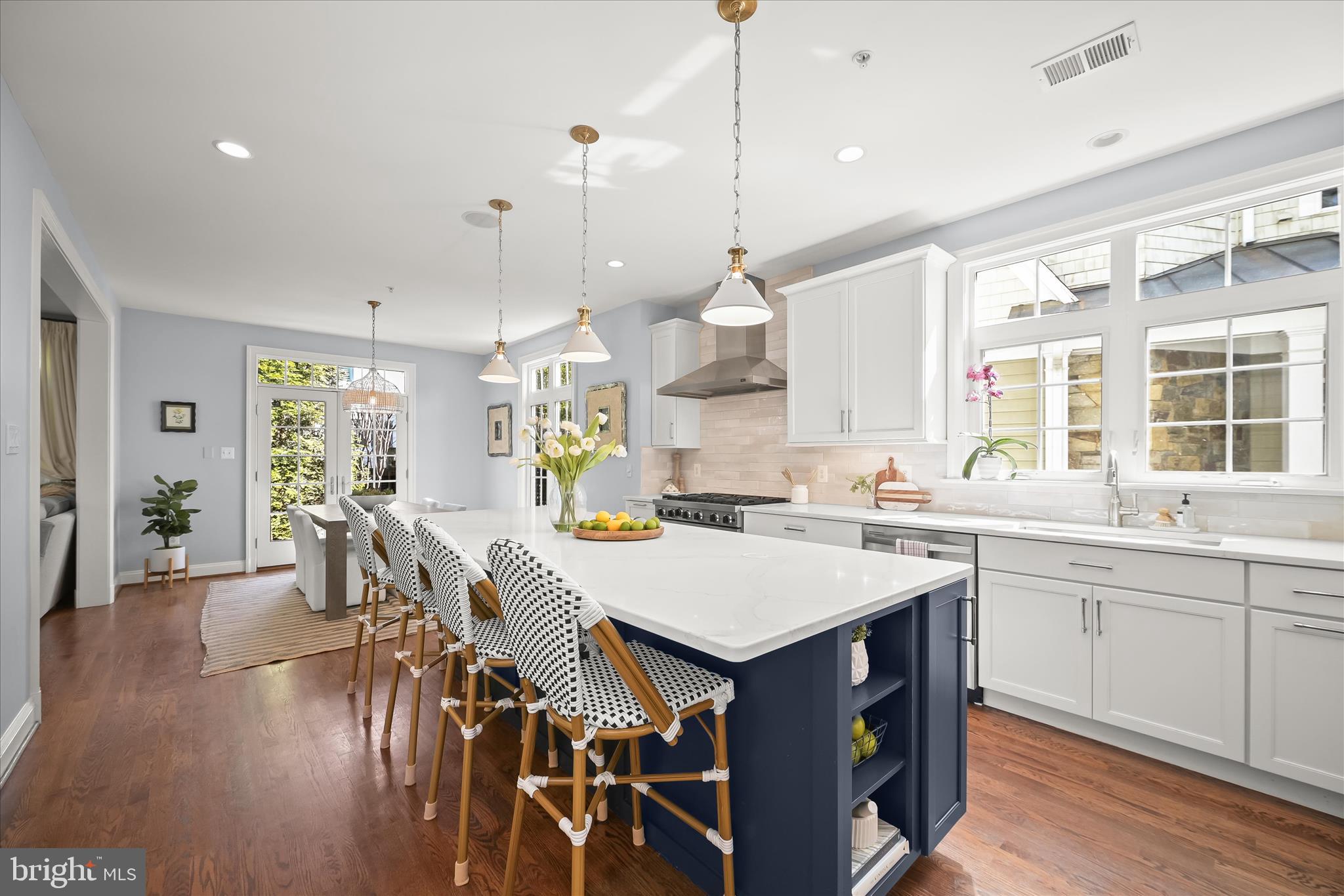 BRADLEY HILLS - Residential