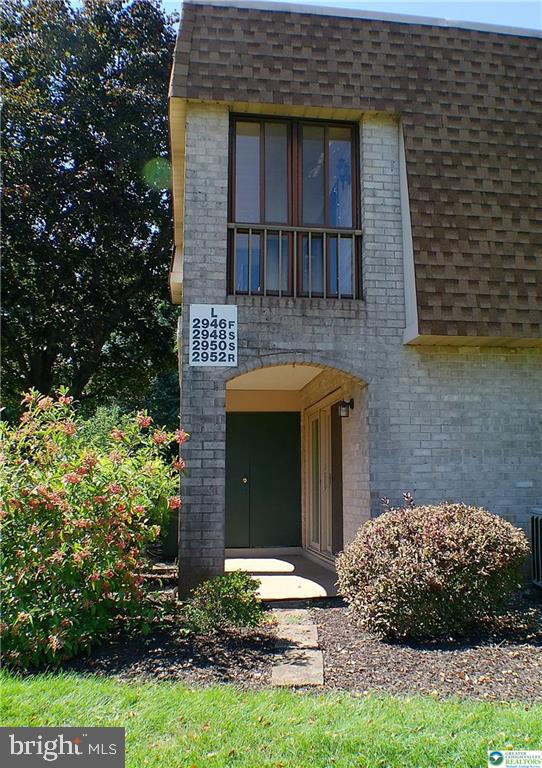2946 ARONIMINK PLACE