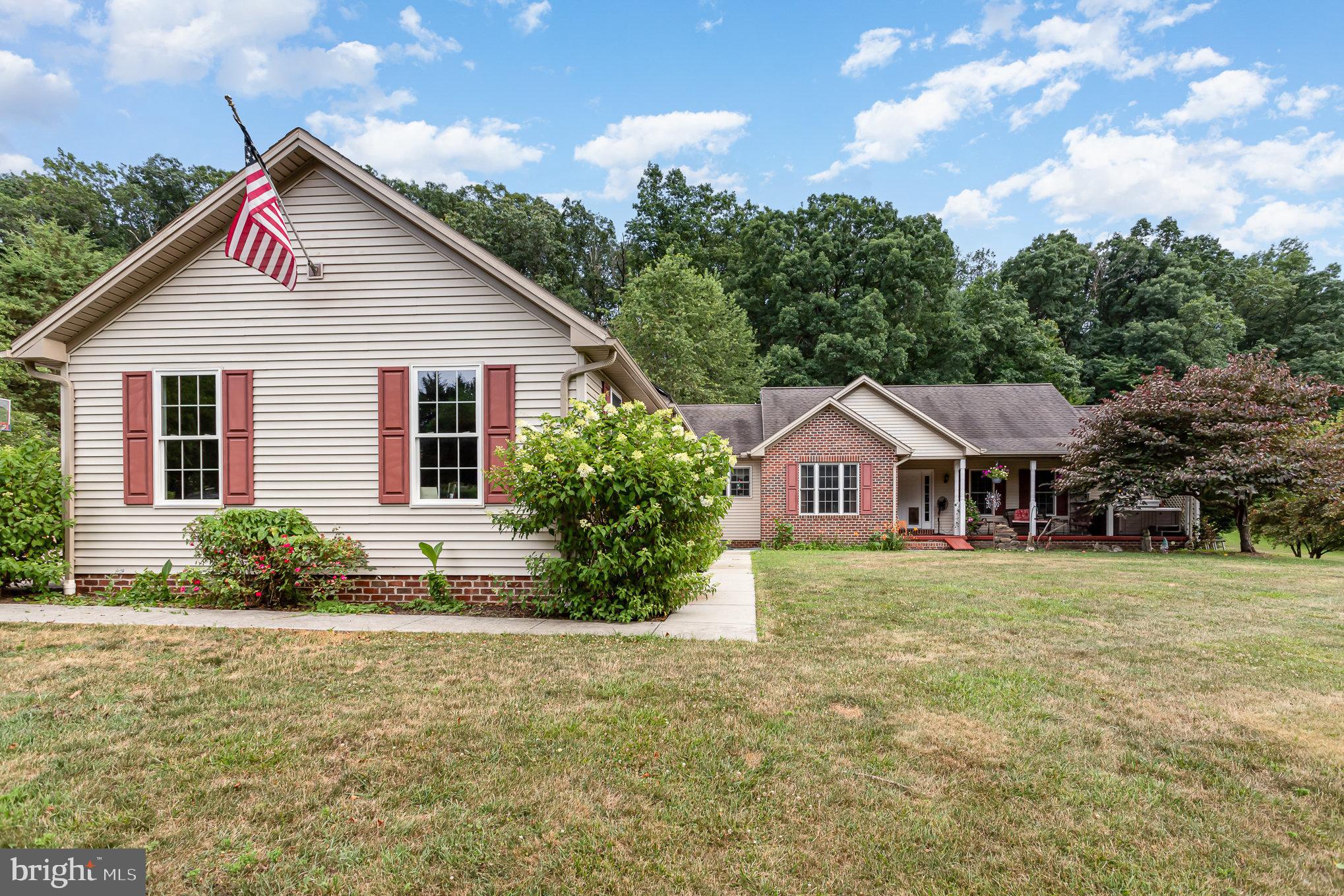 HICKORY HEIGHTS - Residential