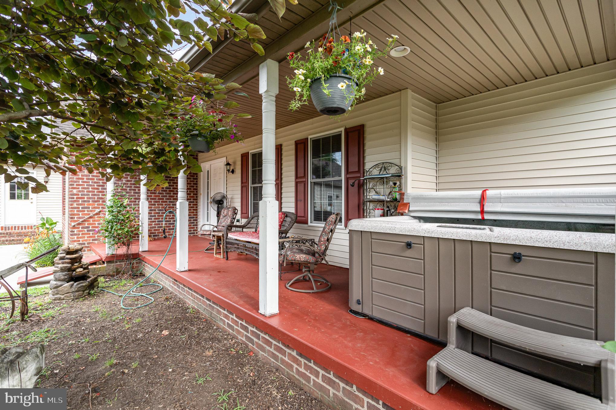 HICKORY HEIGHTS - Residential