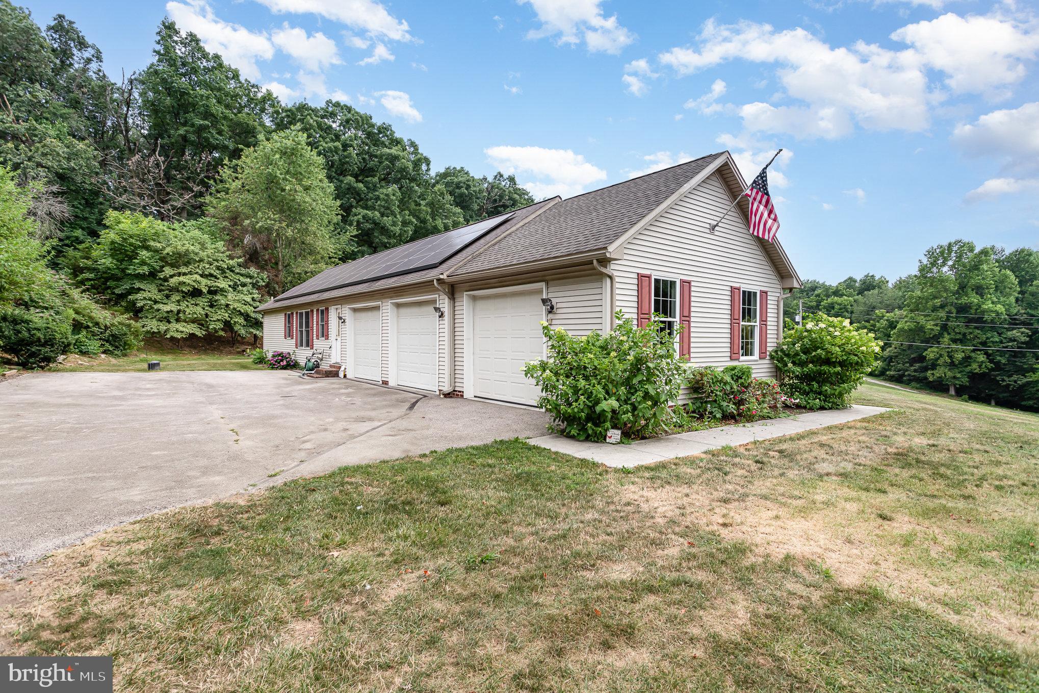 HICKORY HEIGHTS - Residential