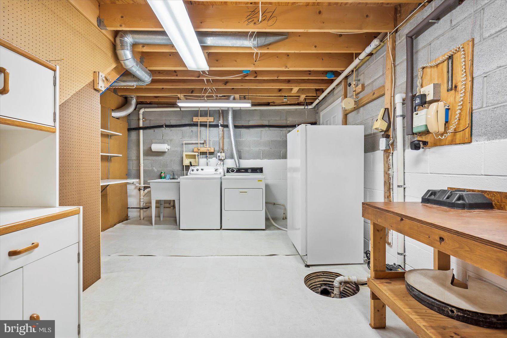 PERRY HALL - Residential