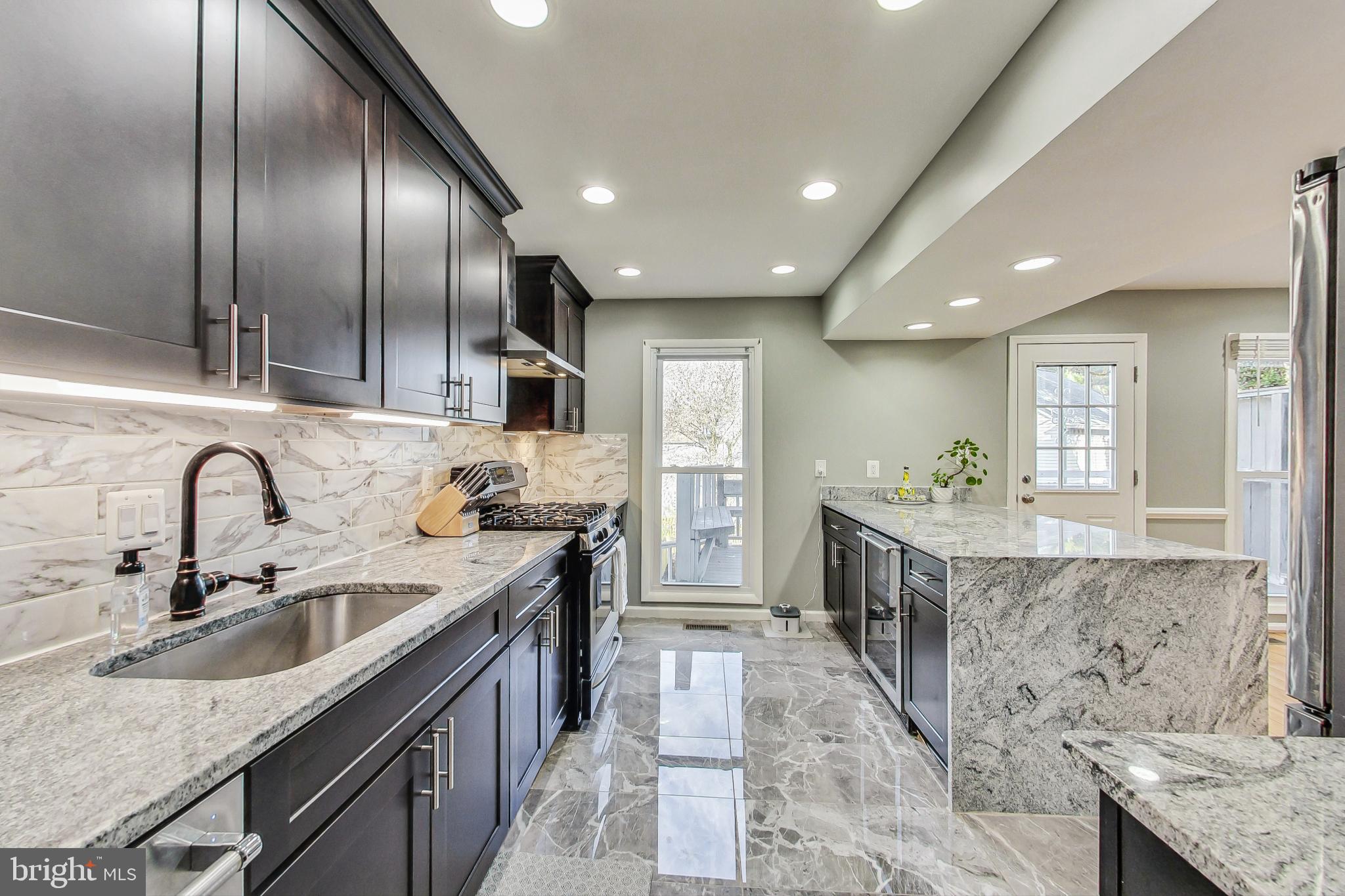 CHURCHILL TOWN SECTOR - Residential