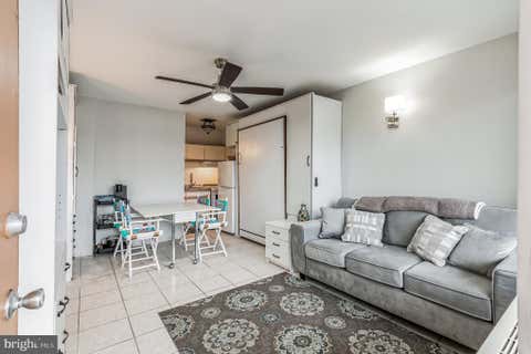 Condo For Rent - 108 S Montpelier Avenue #222<br/> Atlantic County, ATLANTIC CITY, NJ 08401