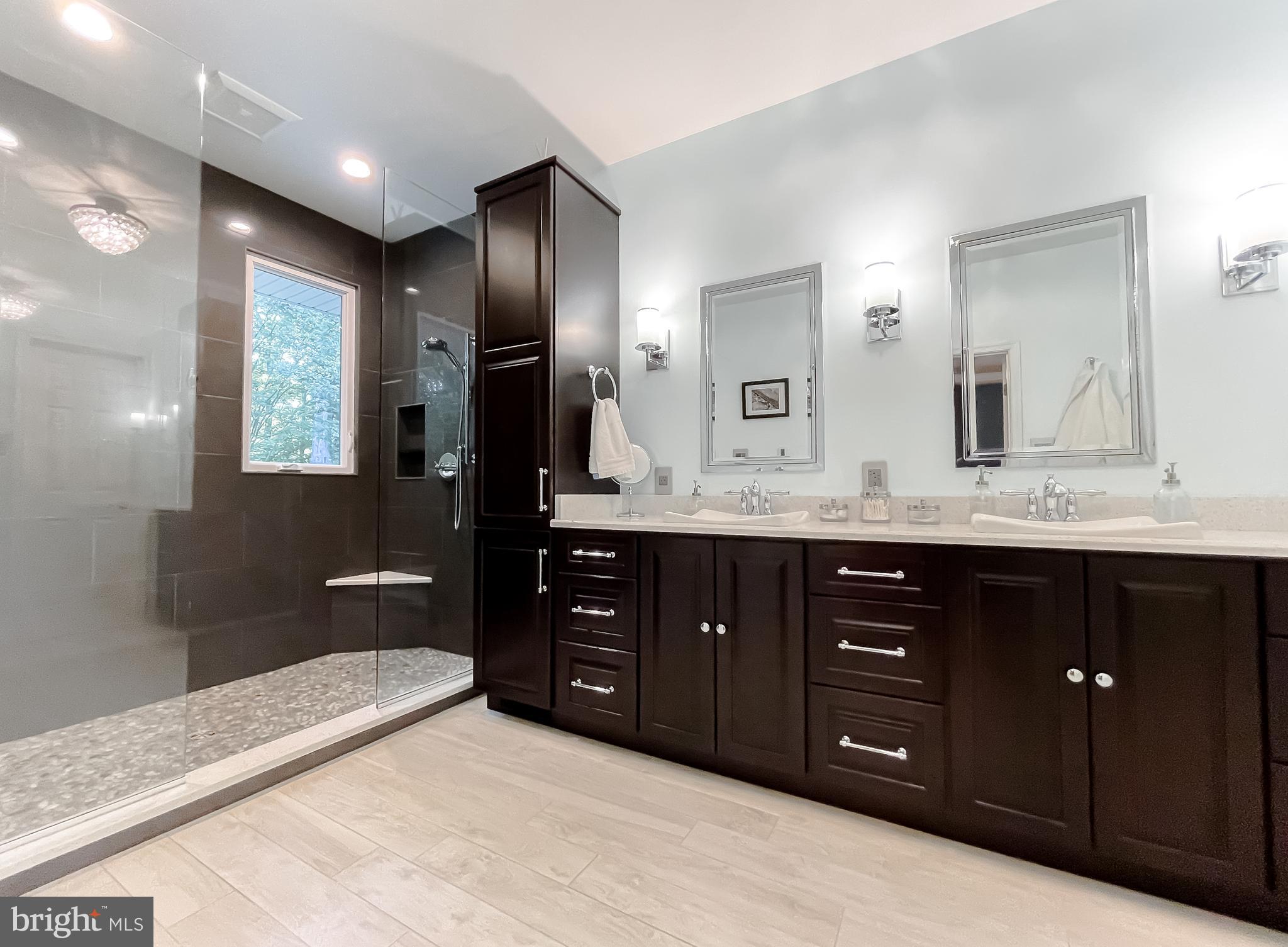 HEARTS DESIRE - Residential