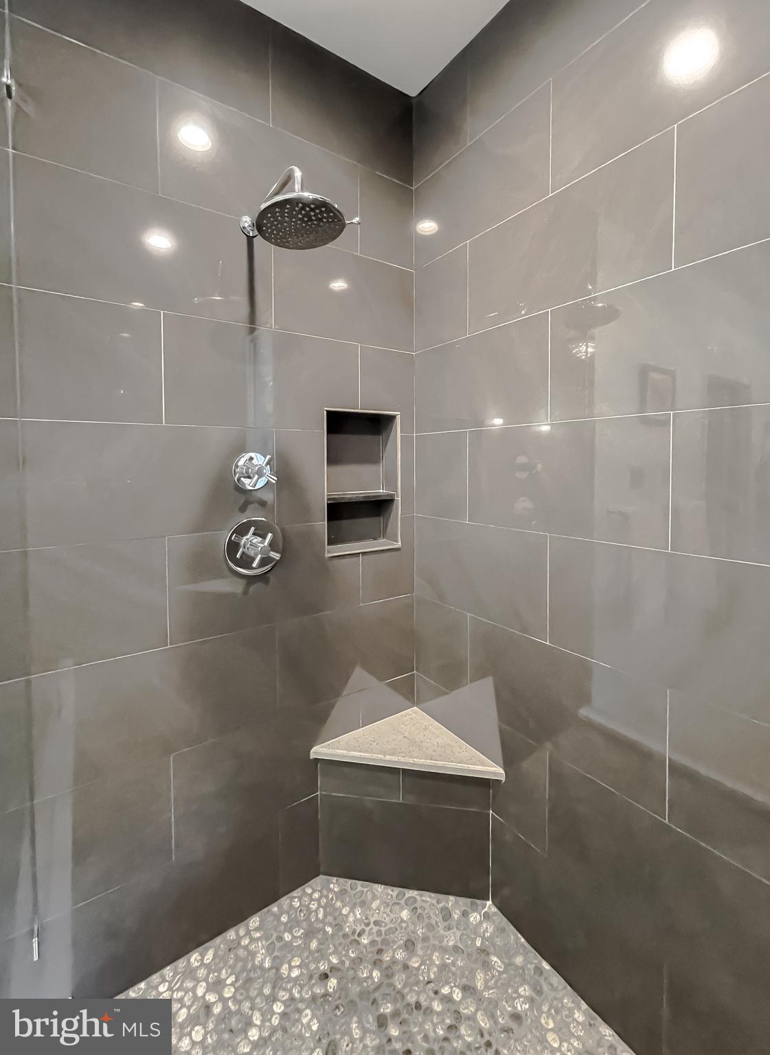 HEARTS DESIRE - Residential