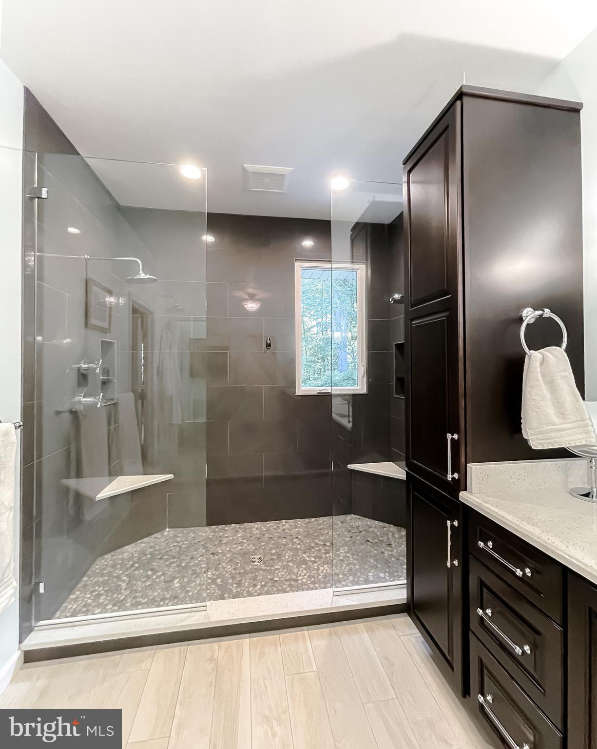 HEARTS DESIRE - Residential