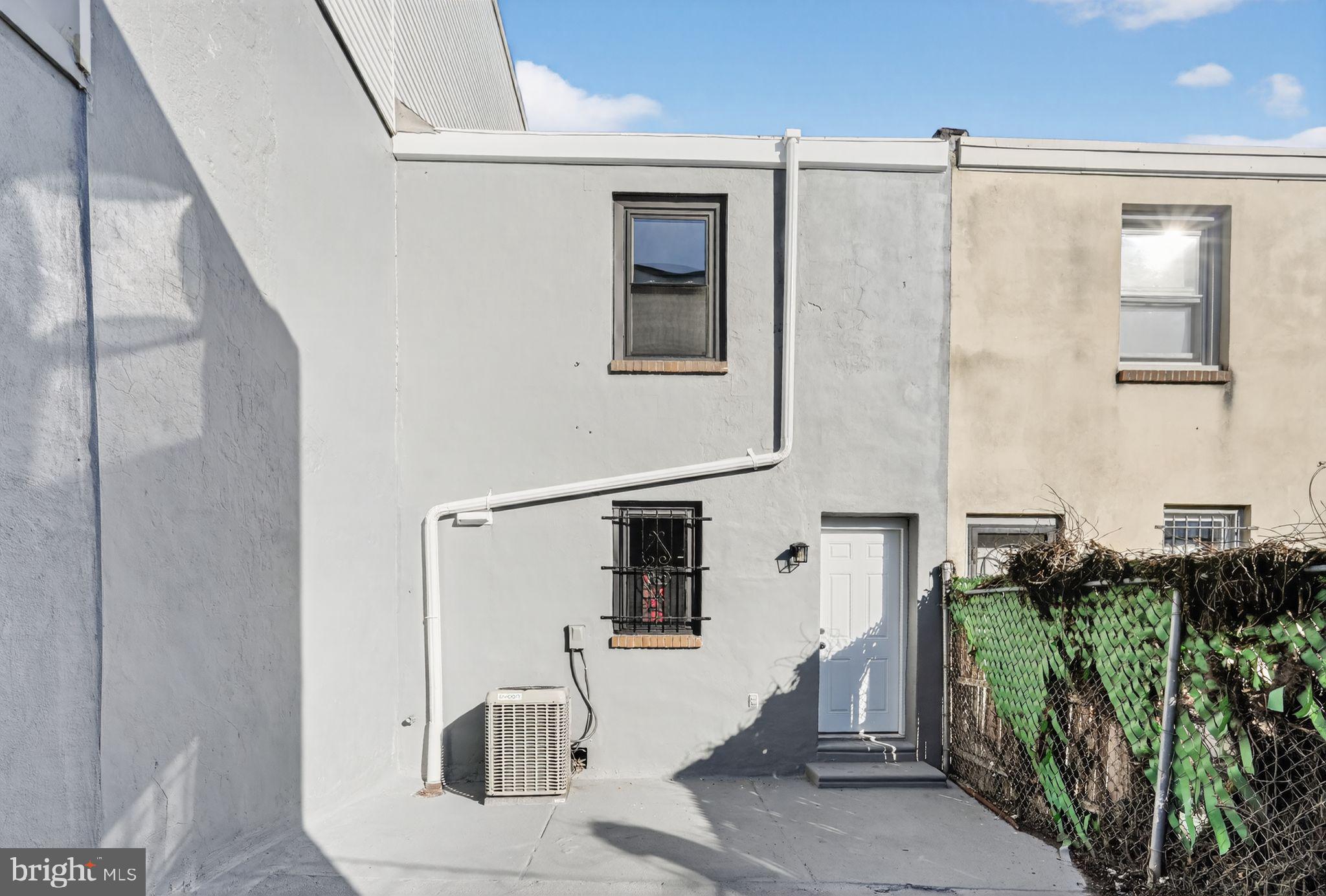 POINT BREEZE - Residential